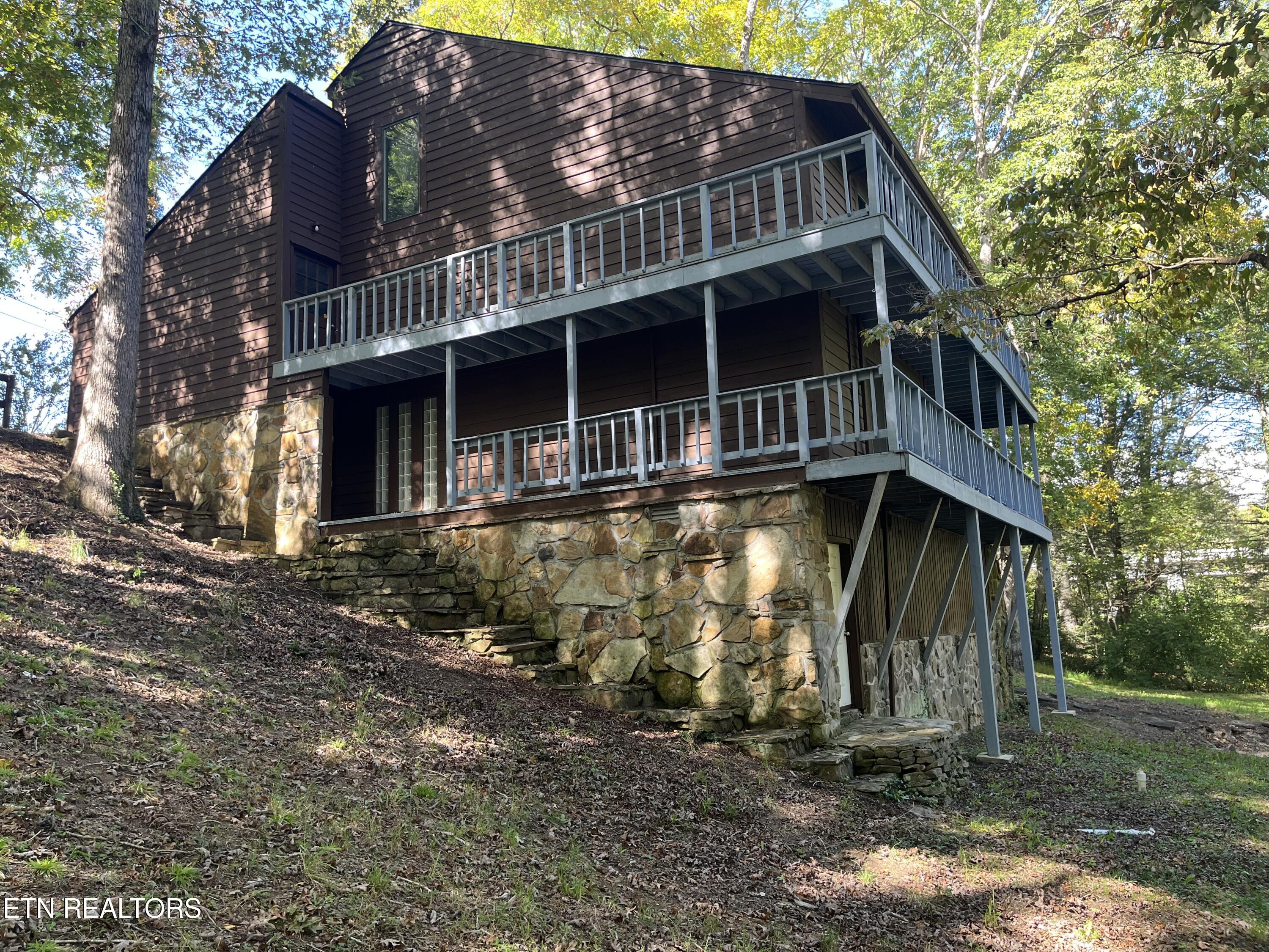 53 River Lane Crossville TN 38555
