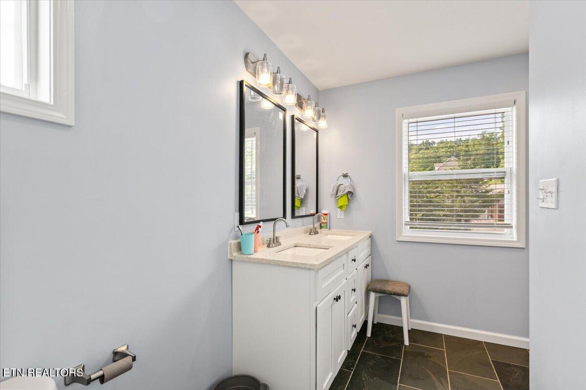 500 Stanley Street Oneida TN 37841