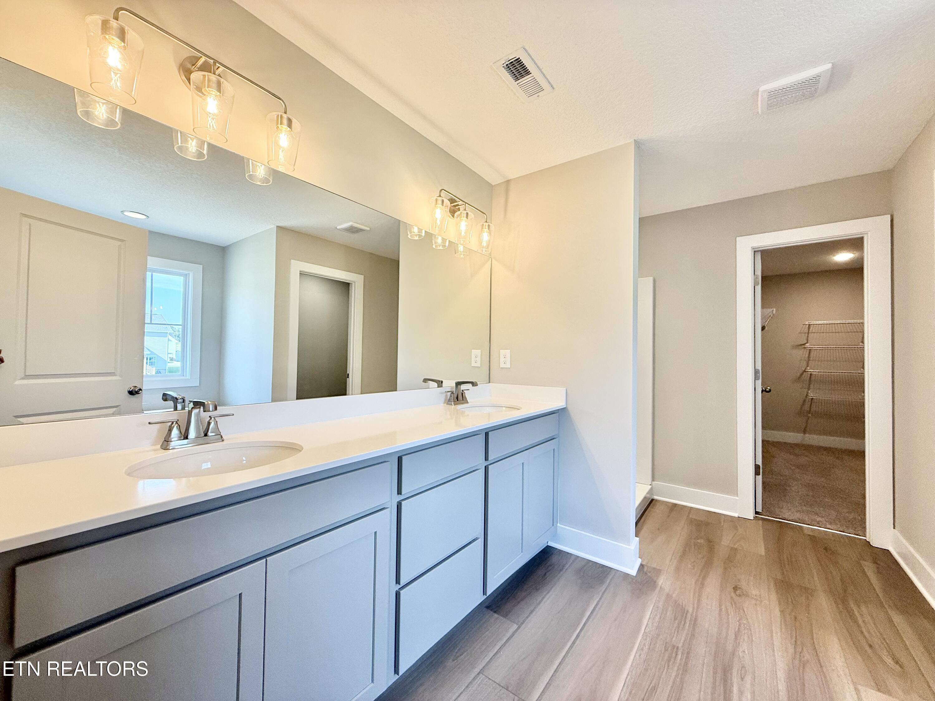 2329 Tributary Drive Sevierville TN 37876