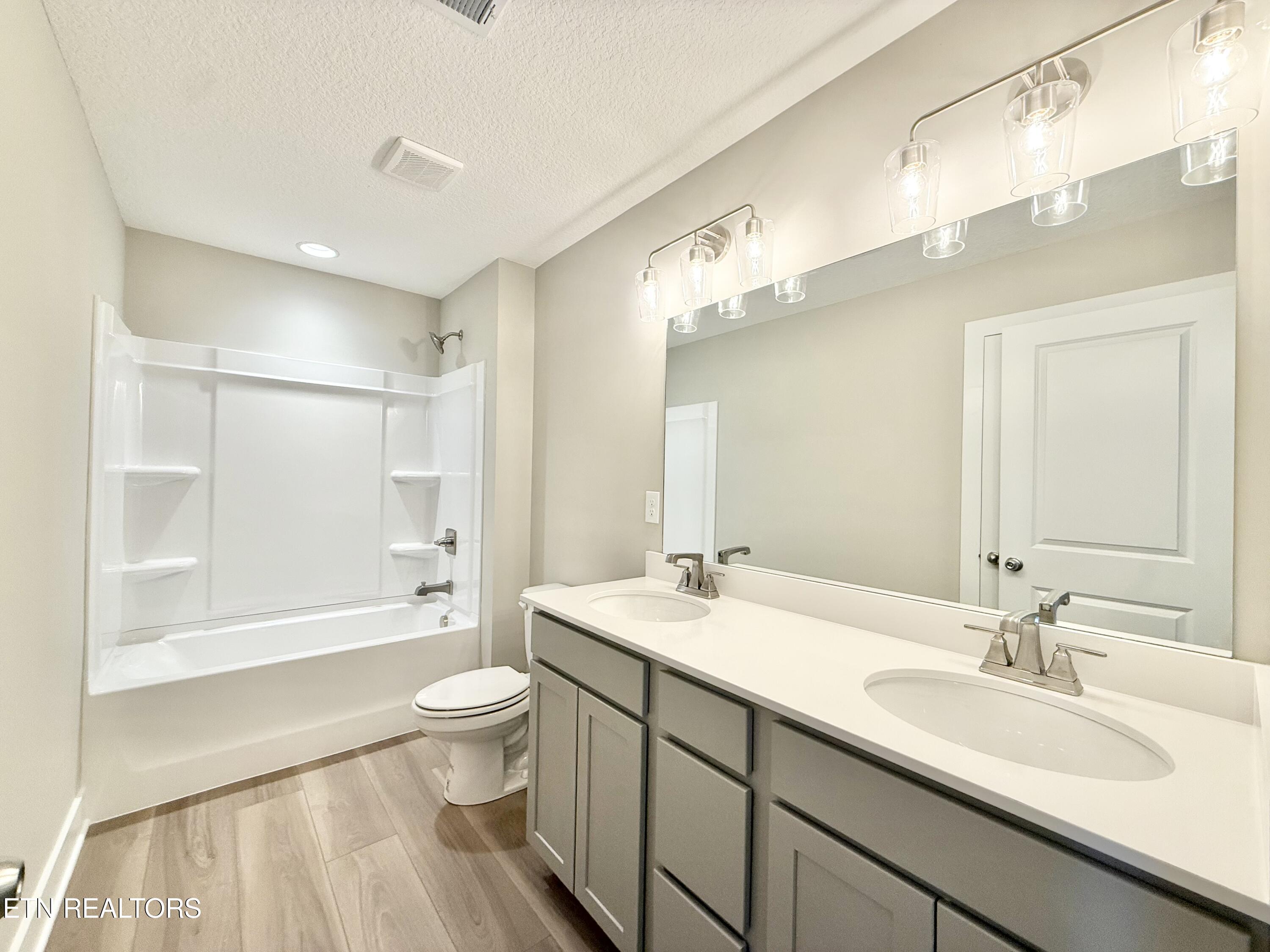 2329 Tributary Drive Sevierville TN 37876