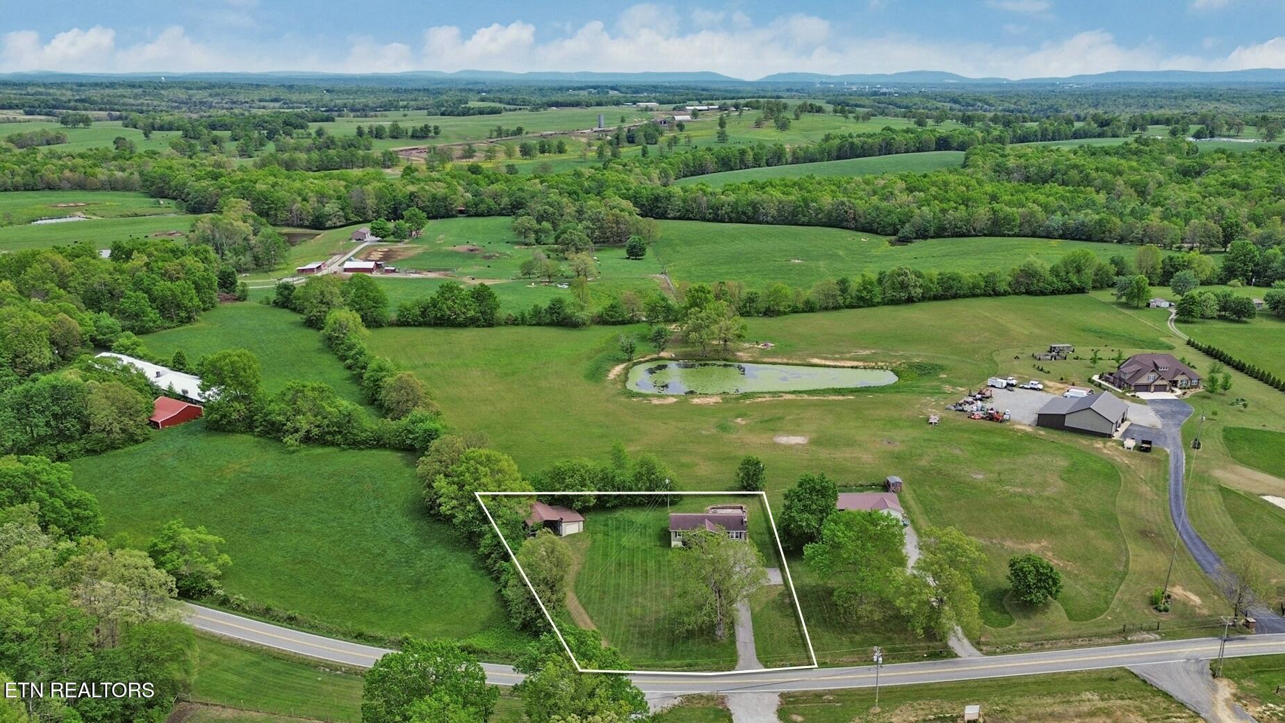 5209 Plateau Road Crossville TN 38571