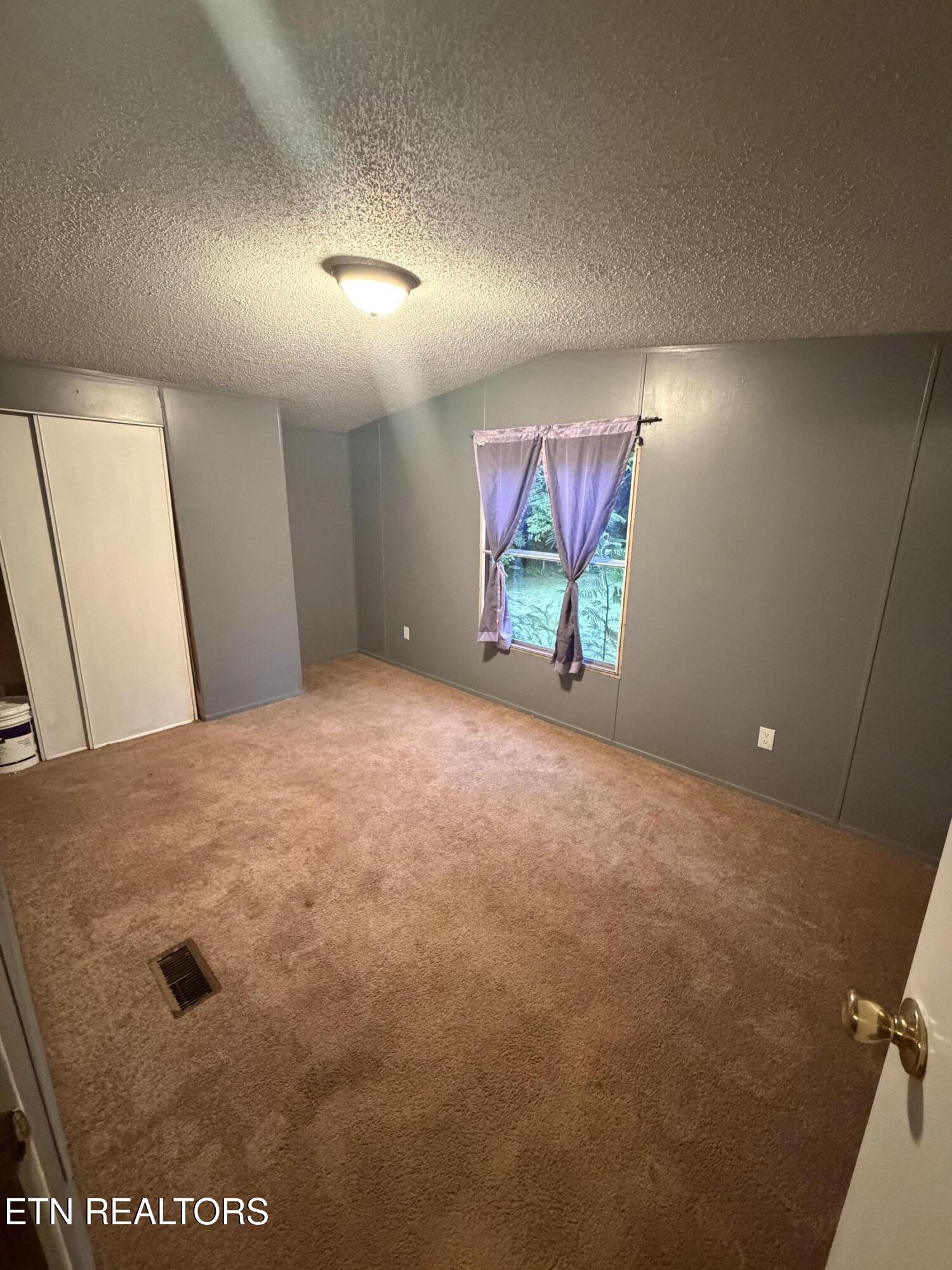 2839 W Old Topside Road Louisville TN 37777