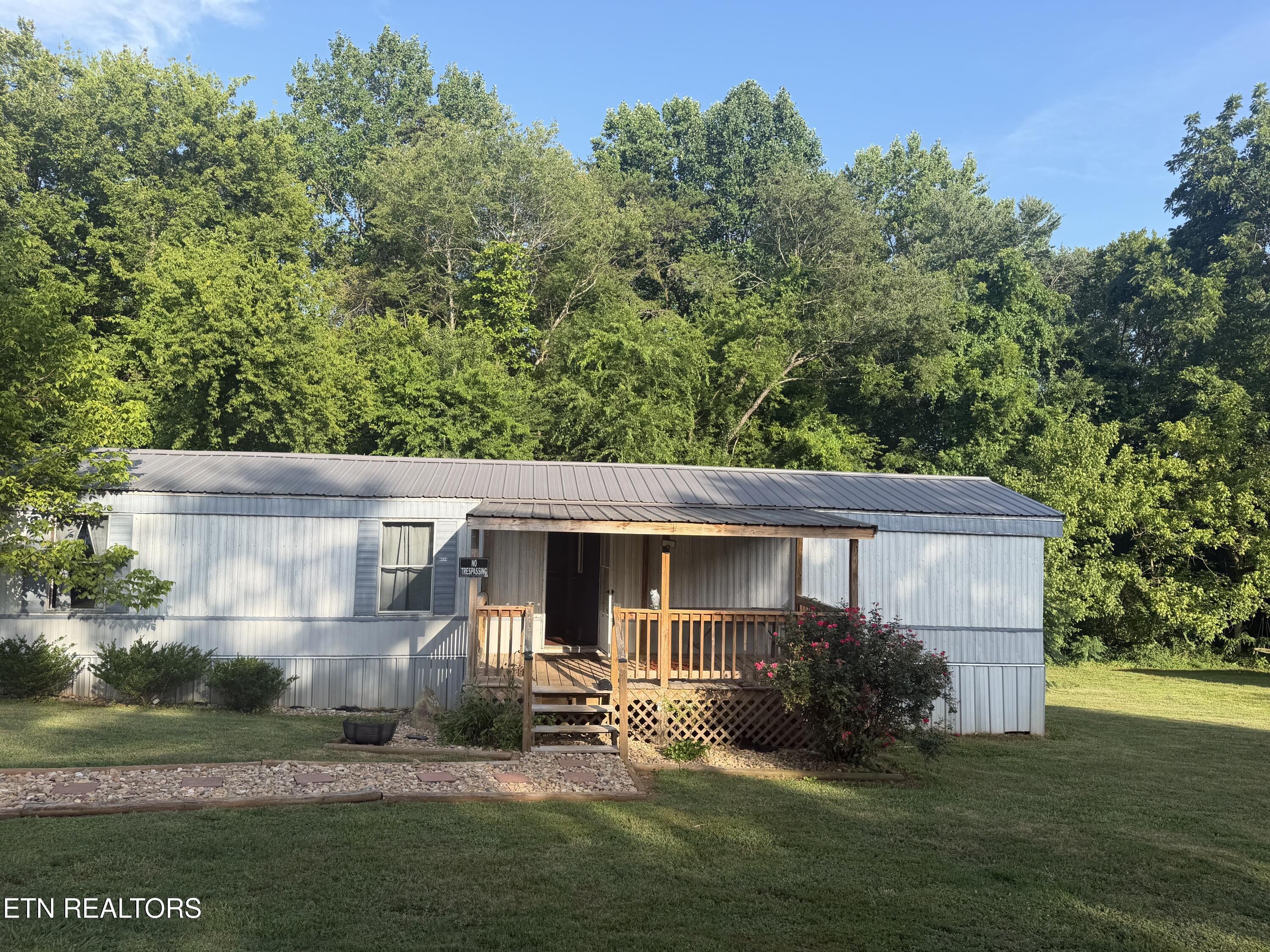 2839 W Old Topside Road Louisville TN 37777