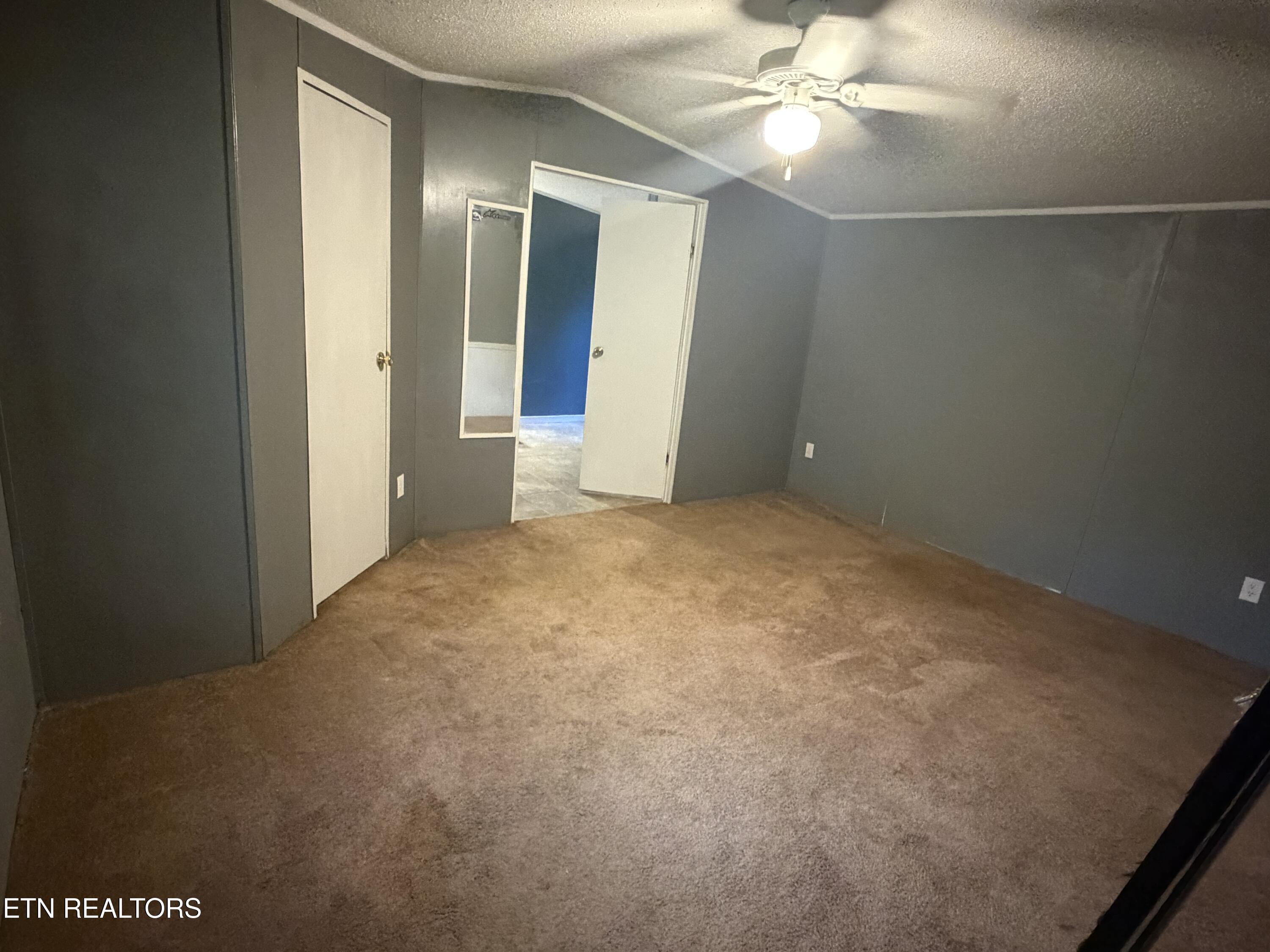 2839 W Old Topside Road Louisville TN 37777