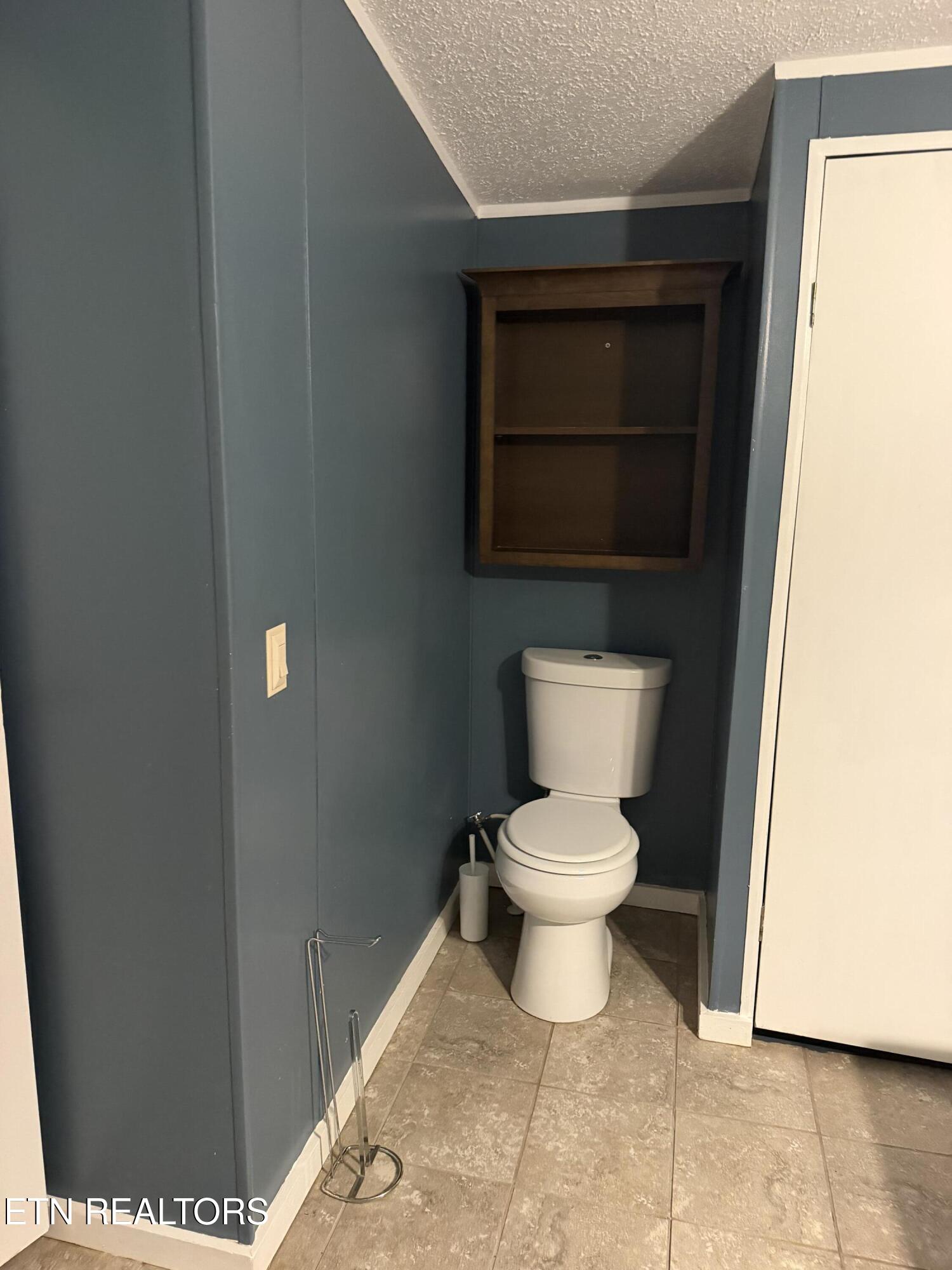 2839 W Old Topside Road Louisville TN 37777