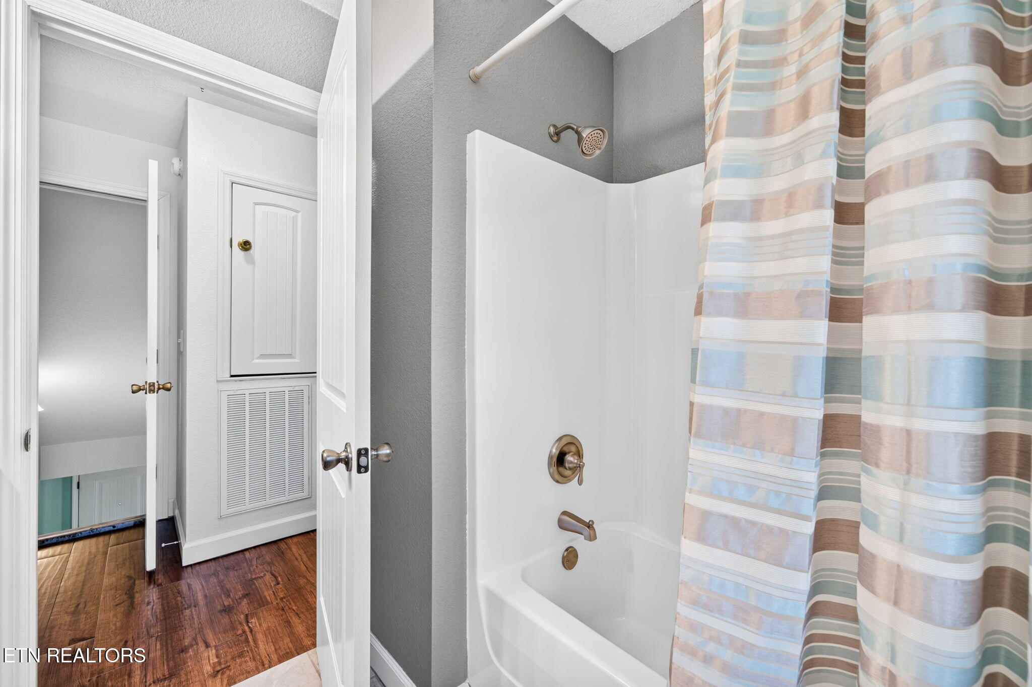 1007 Parkstown Extension Wilder TN 38589