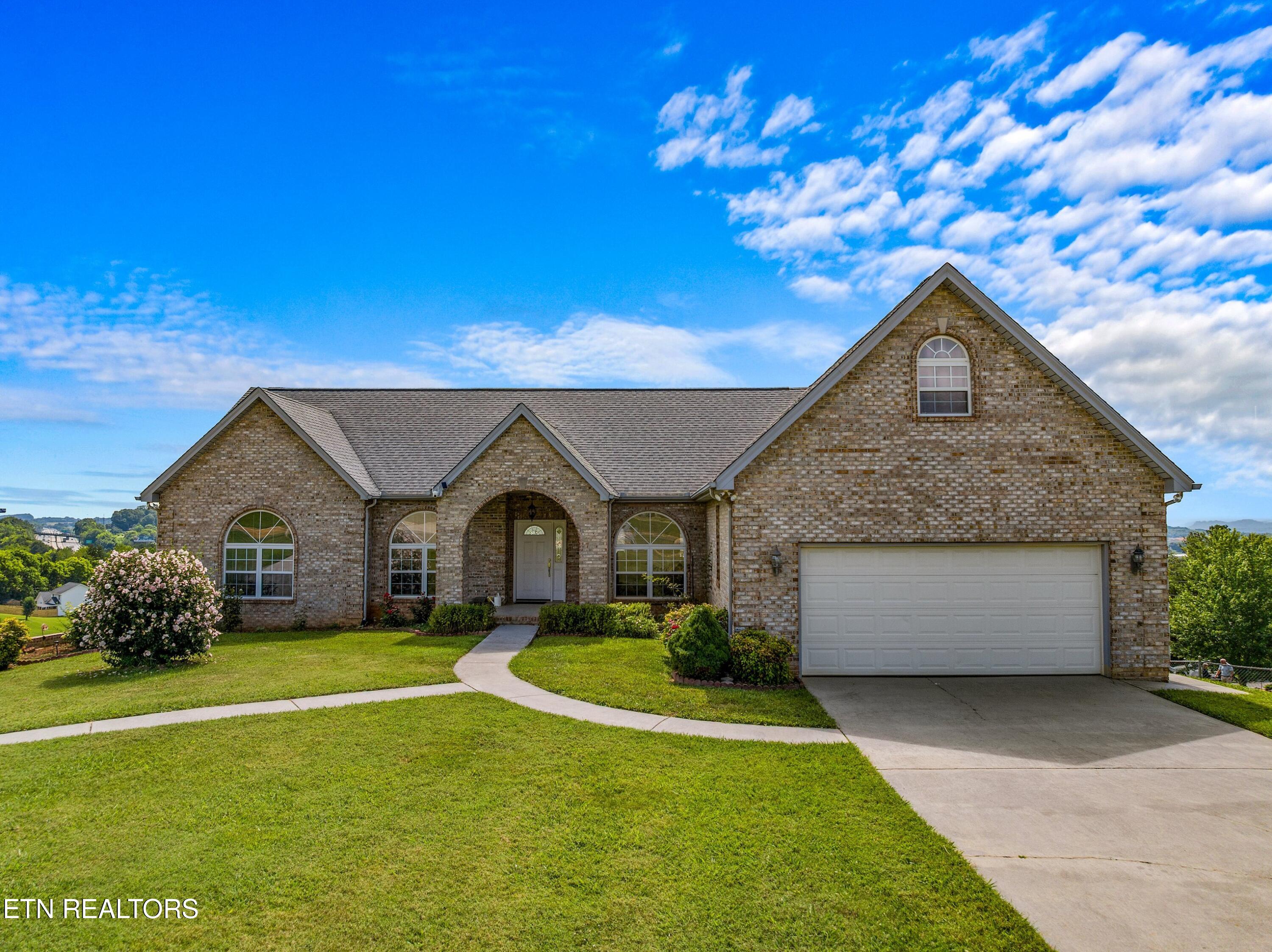 108 Skyline Drive Dandridge TN 37725