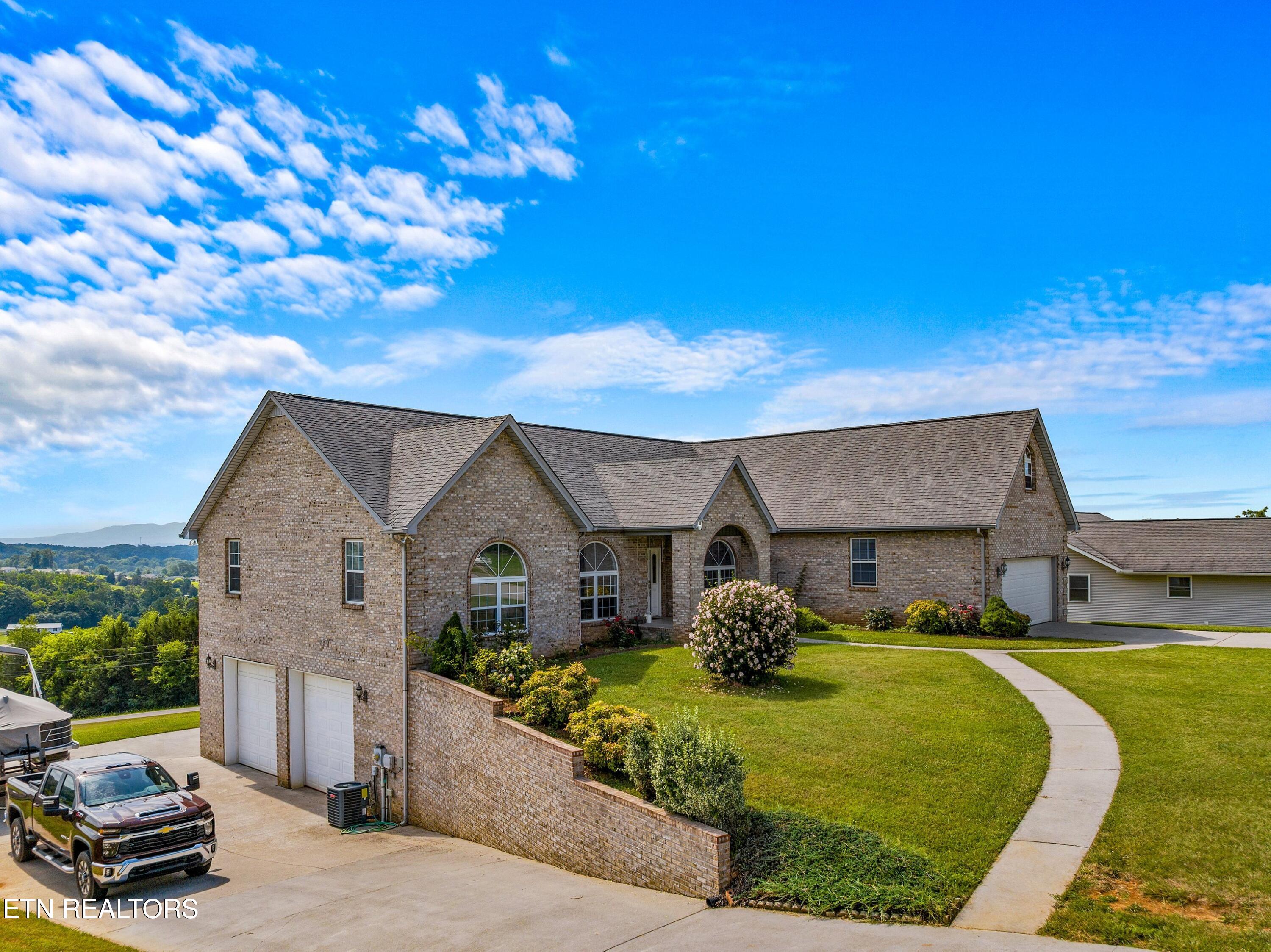 108 Skyline Drive Dandridge TN 37725