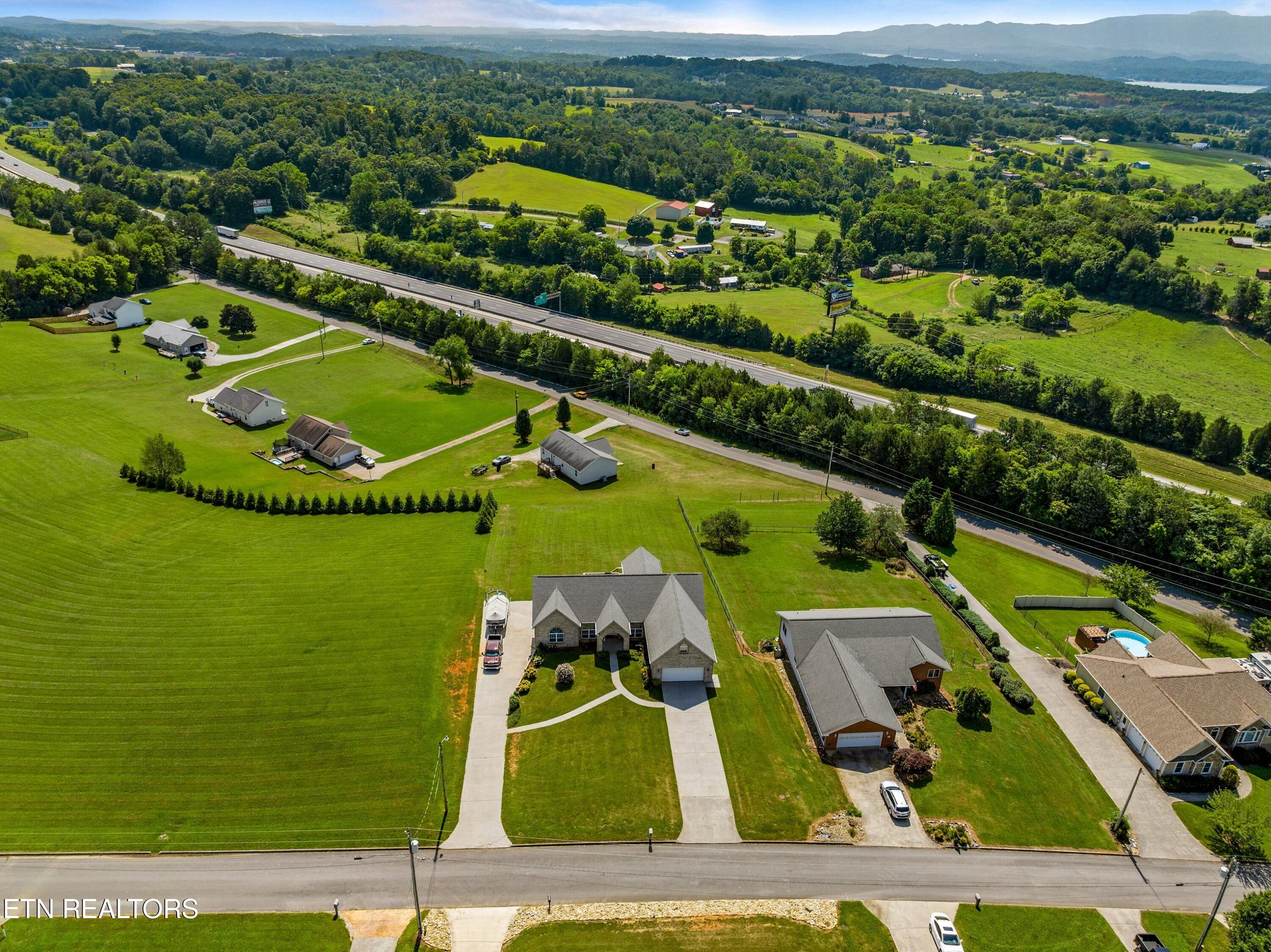 108 Skyline Drive Dandridge TN 37725