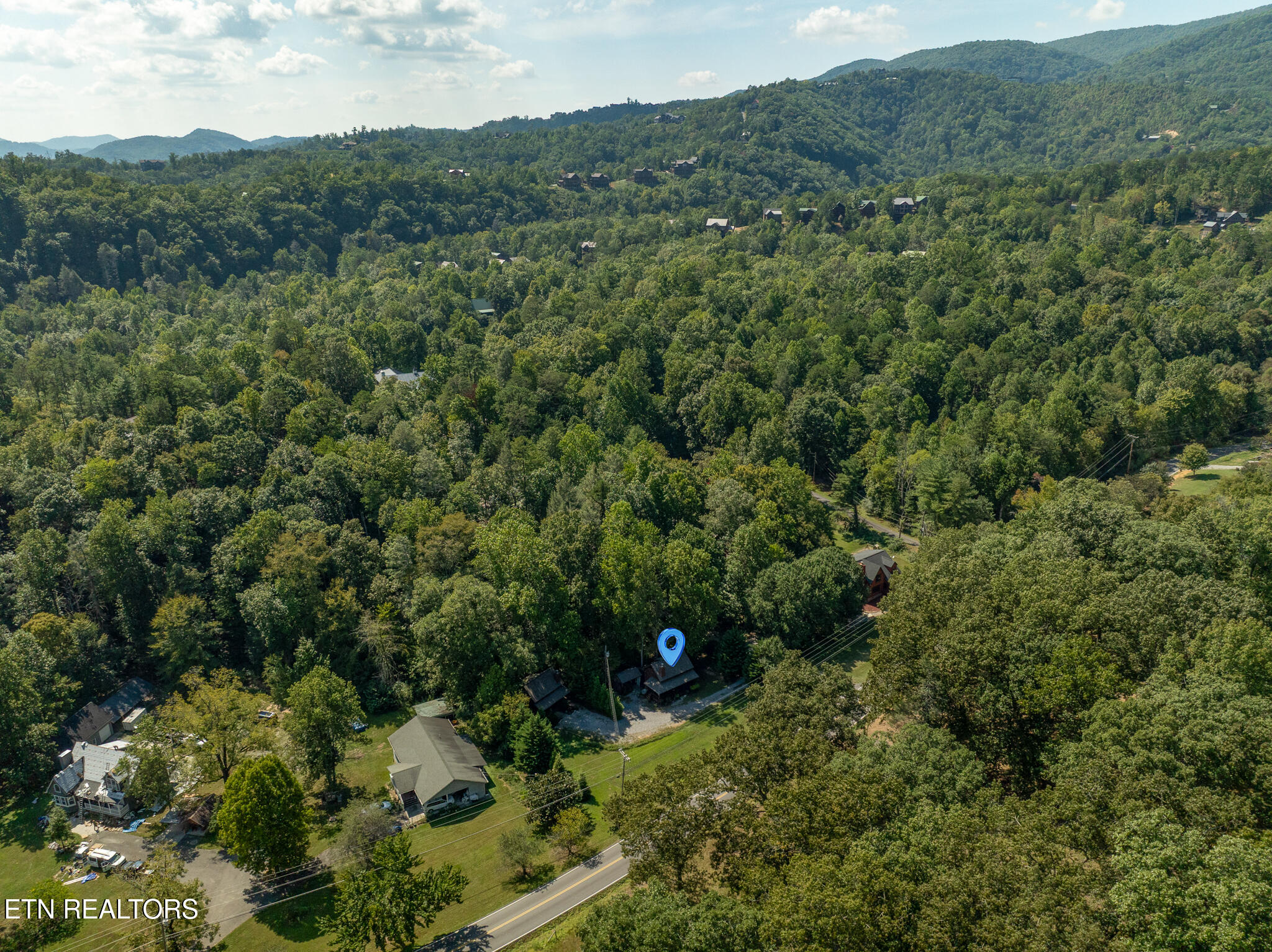 2107 Jeans Way Pigeon Forge TN 37876