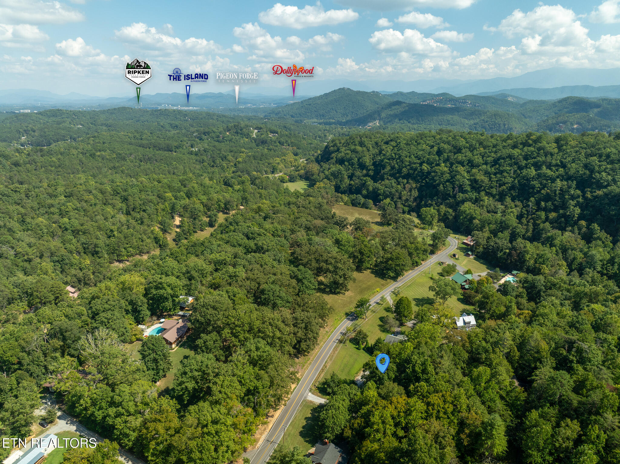 2107 Jeans Way Pigeon Forge TN 37876