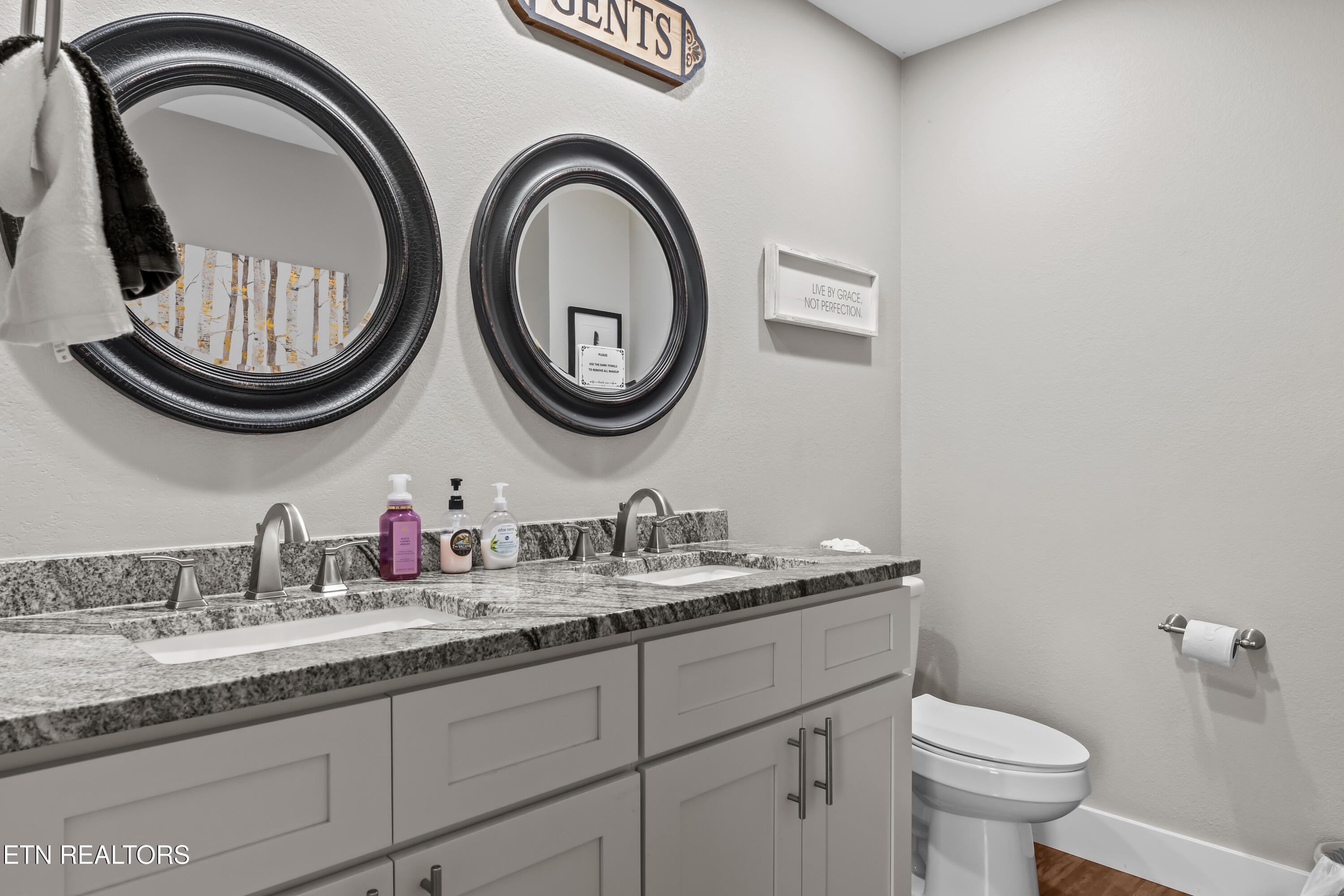 4059 Hitching Post Road Pigeon Forge TN 37863