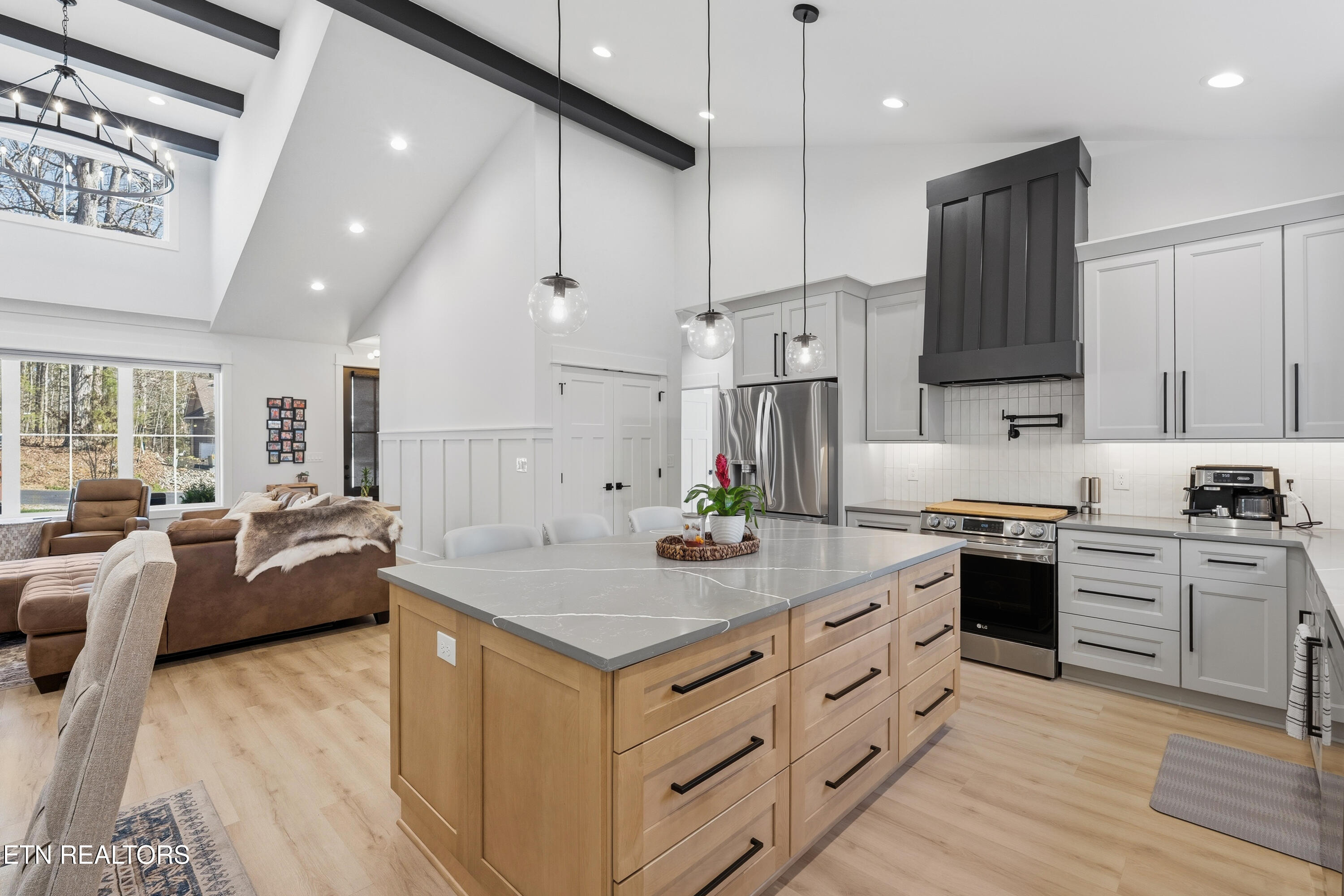 204 Osage Lane Loudon TN 37774