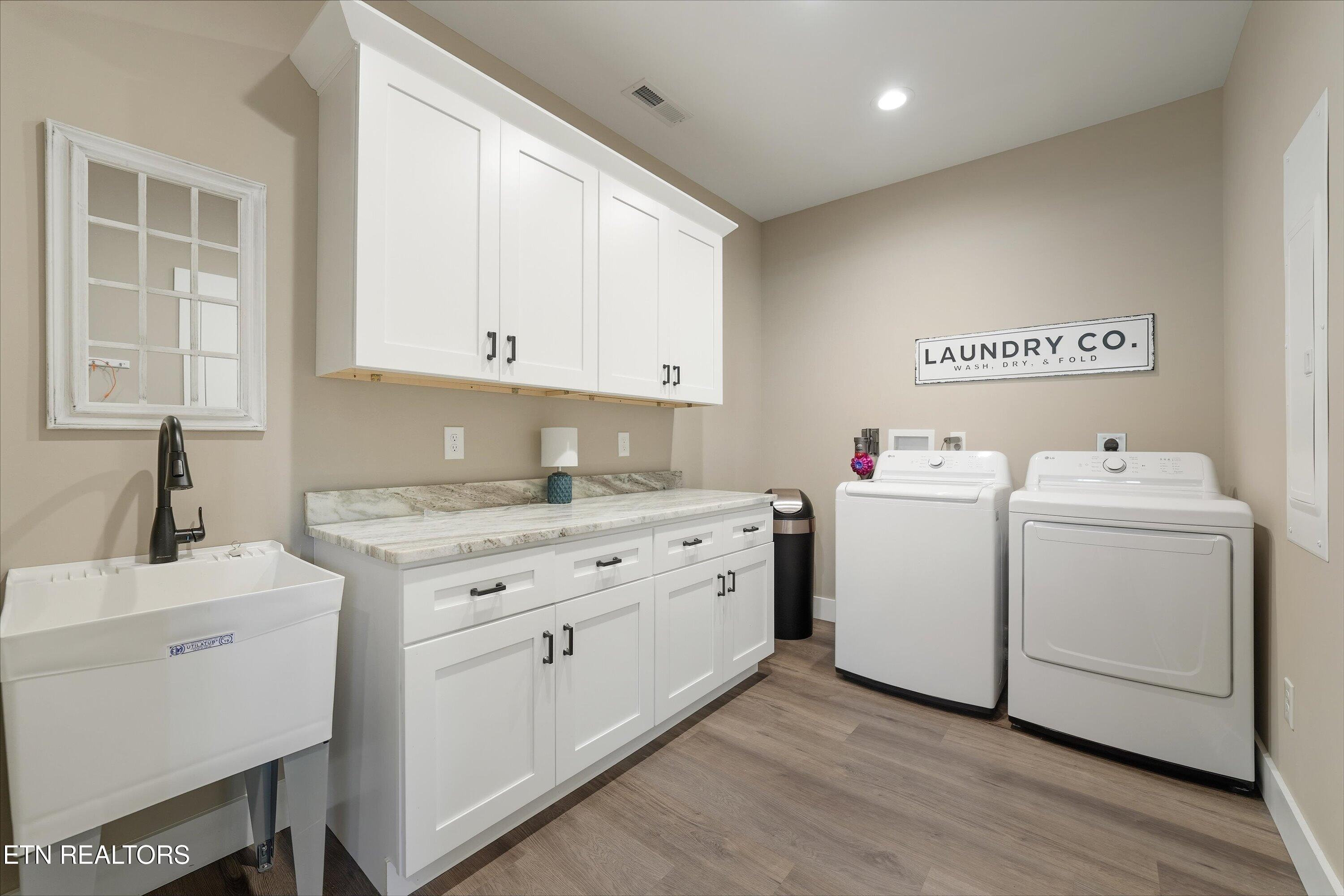 606 Johnson Estate Lane Sevierville TN 37862
