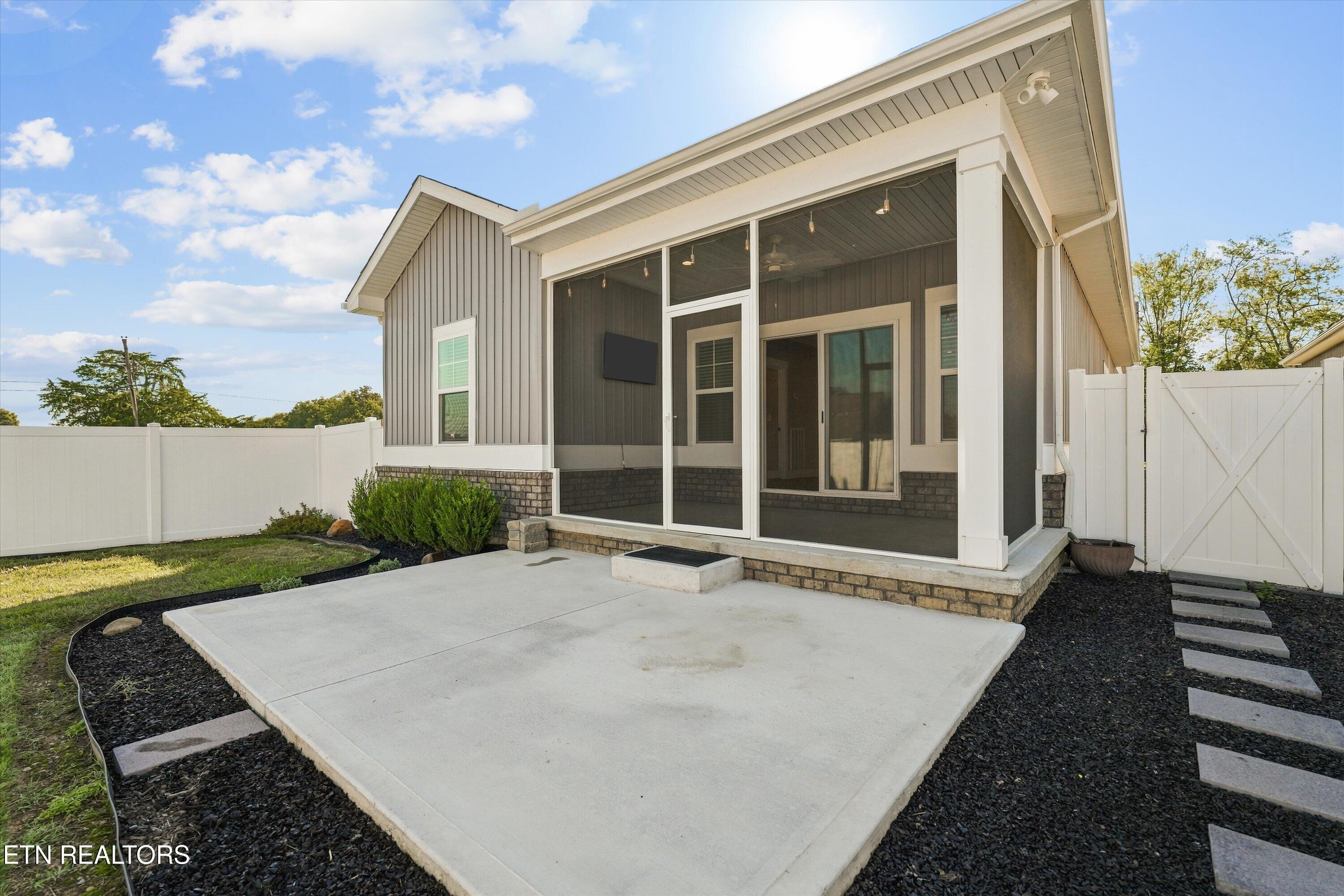 606 Johnson Estate Lane Sevierville TN 37862
