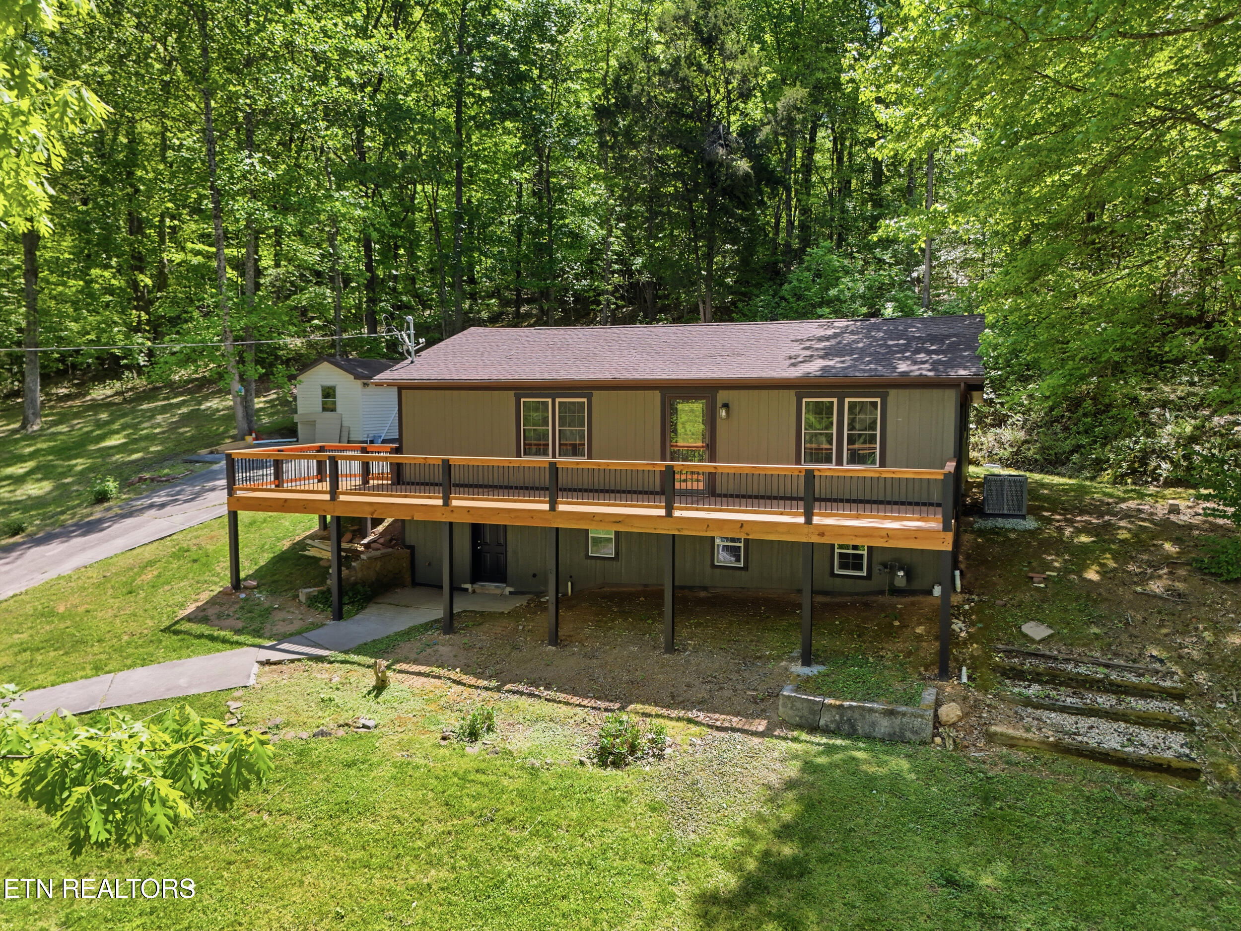 118 Clark Lane Harriman TN 37748
