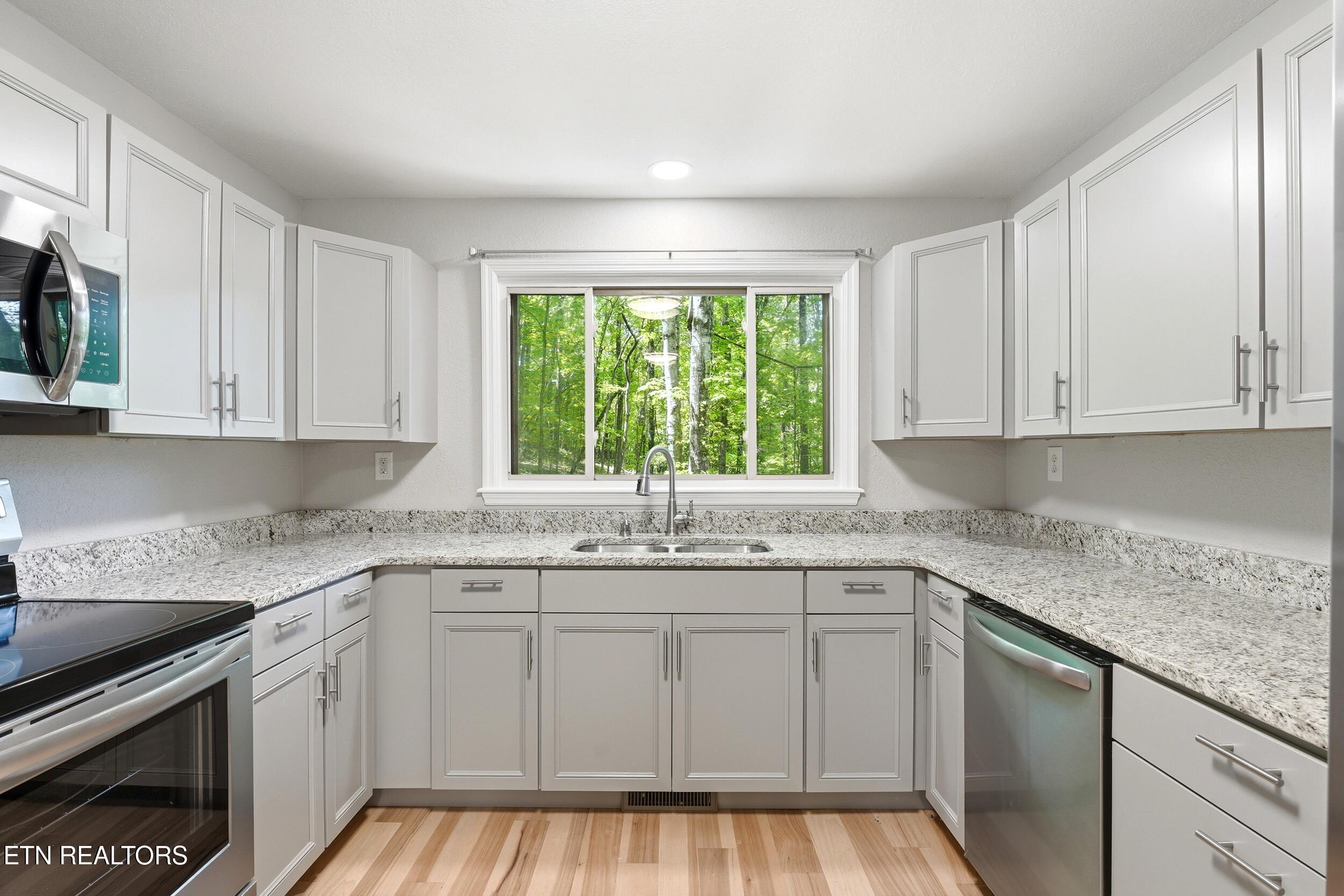 118 Clark Lane Harriman TN 37748