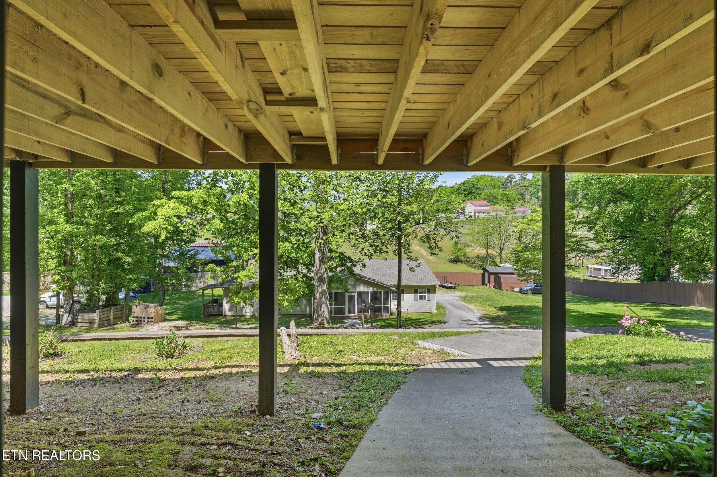 118 Clark Lane Harriman TN 37748