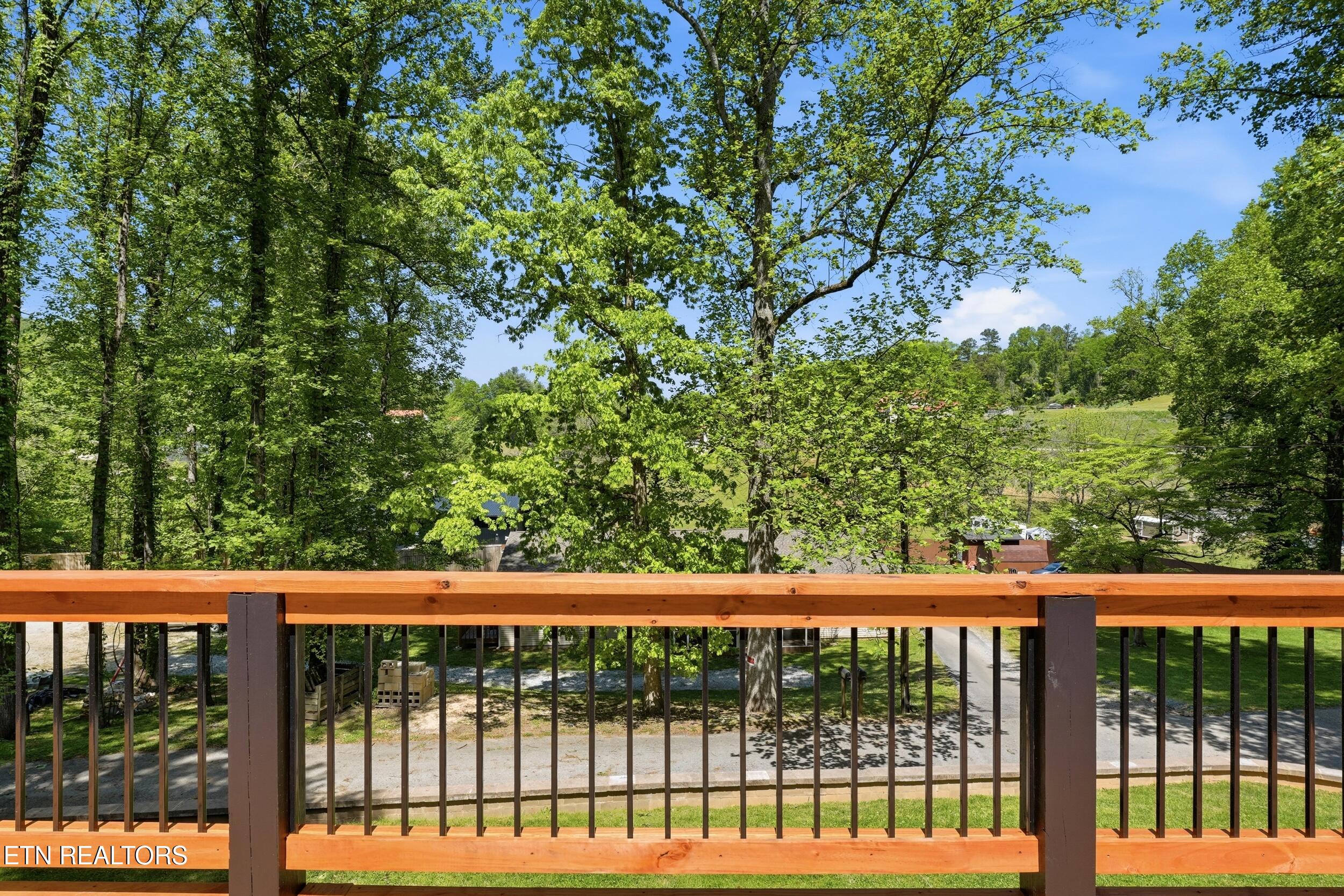 118 Clark Lane Harriman TN 37748