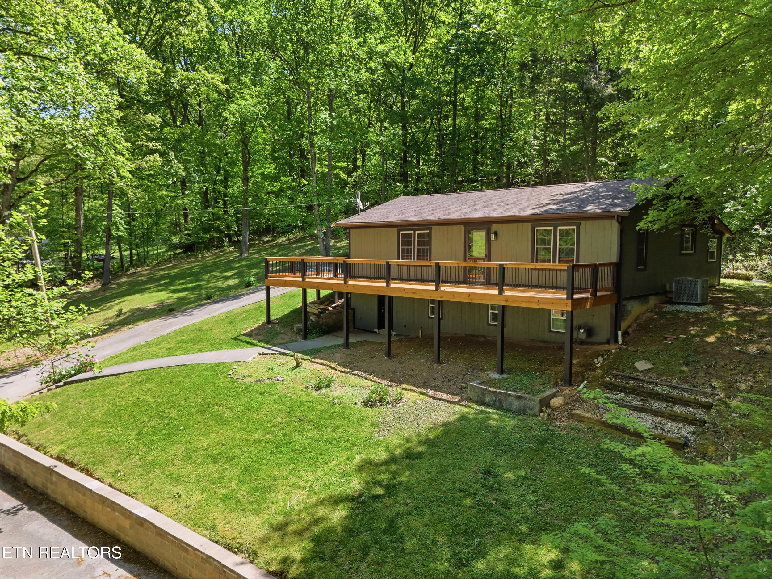 118 Clark Lane Harriman TN 37748