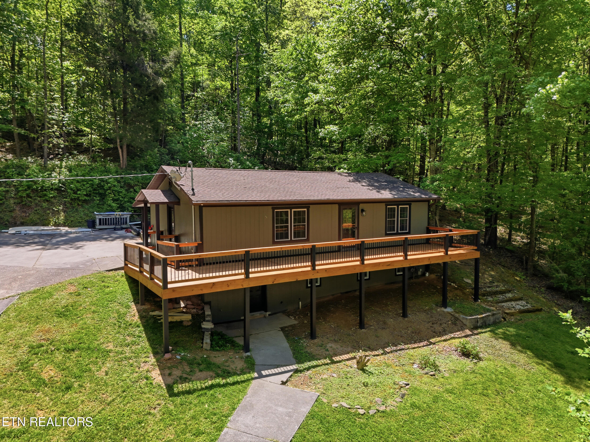 118 Clark Lane Harriman TN 37748