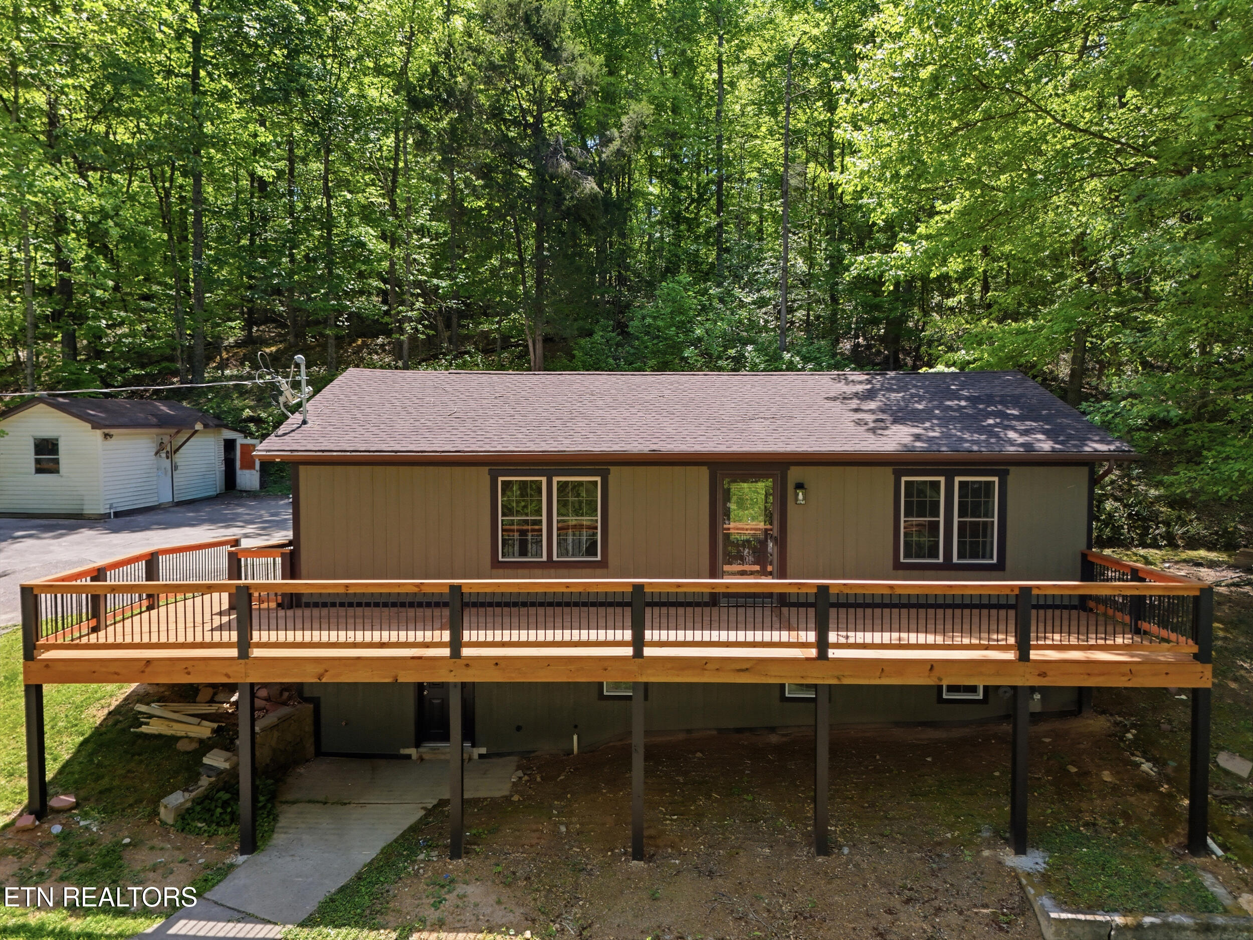 118 Clark Lane Harriman TN 37748