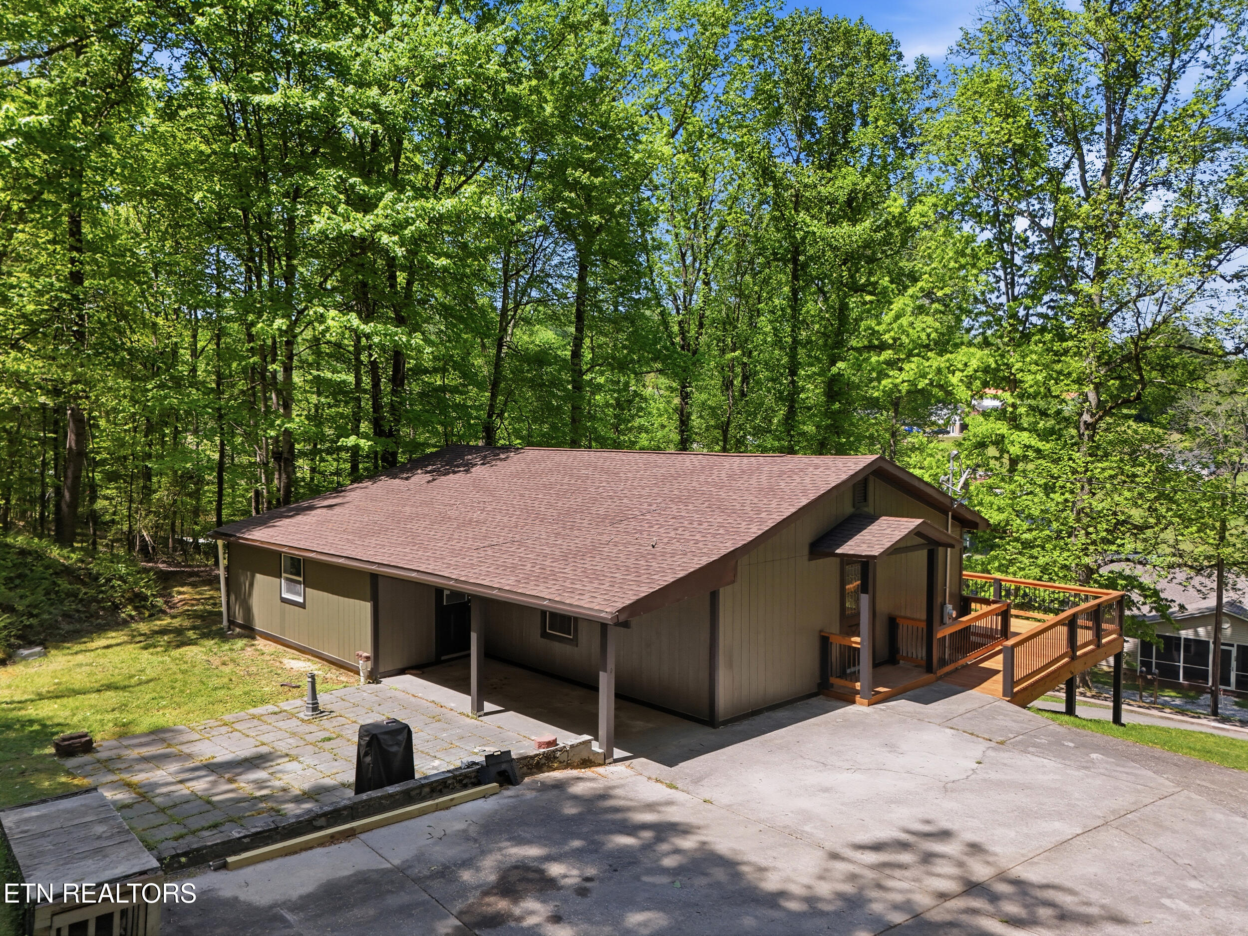 118 Clark Lane Harriman TN 37748