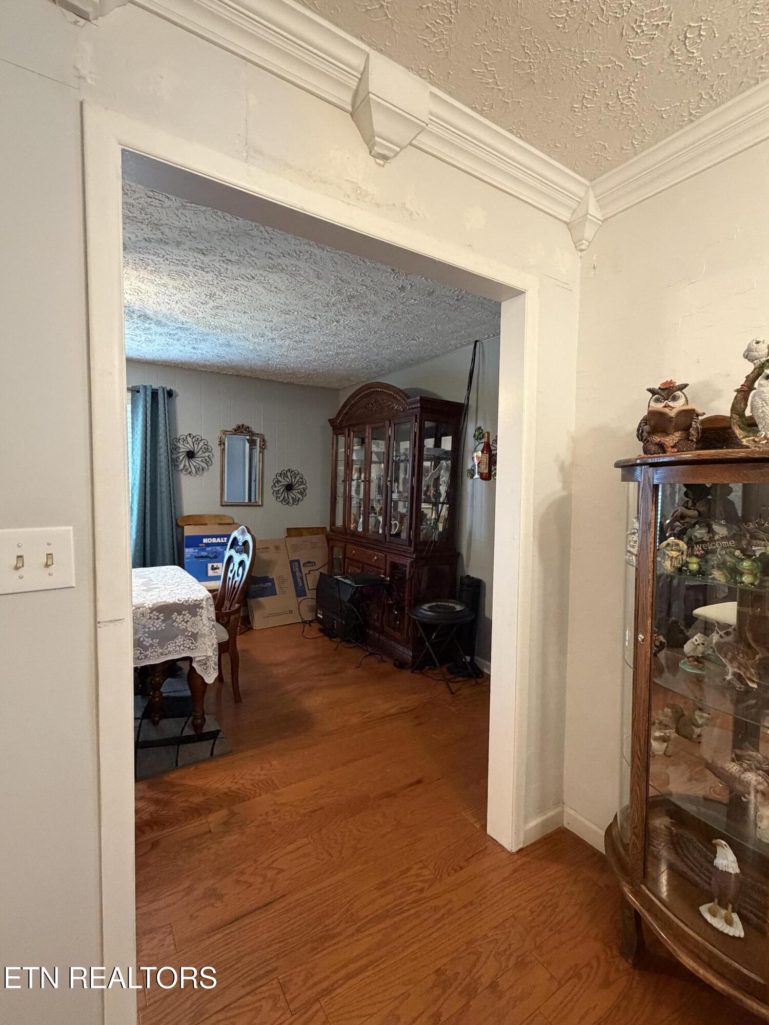 102 Oakwood Drive Clinton TN 37716