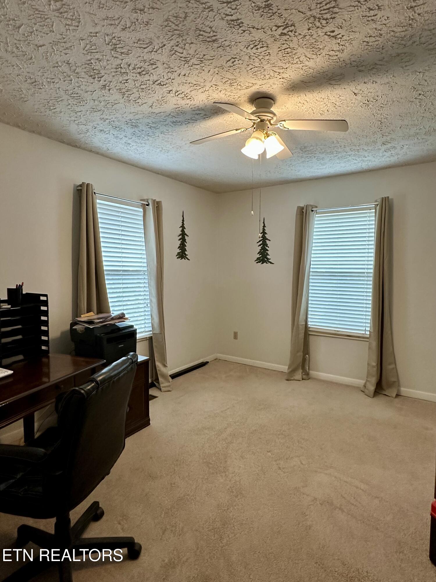 102 Oakwood Drive Clinton TN 37716