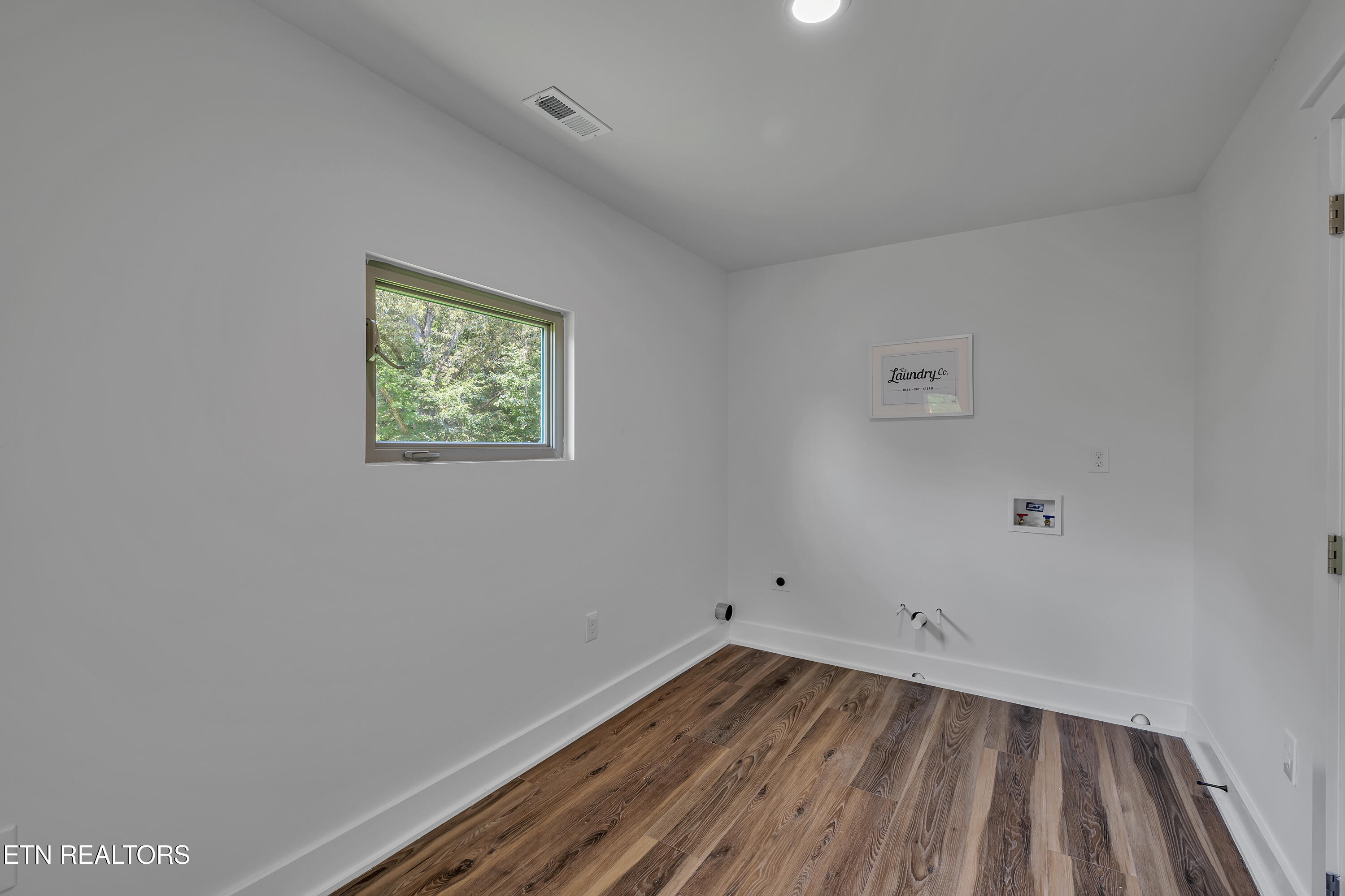 123 Cove Springs Drive Dandridge TN 37725