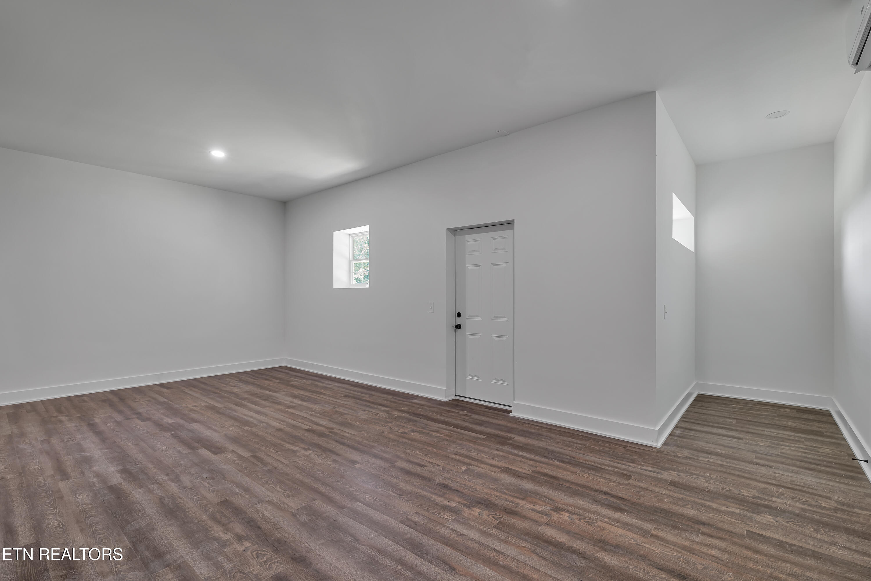 123 Cove Springs Drive Dandridge TN 37725