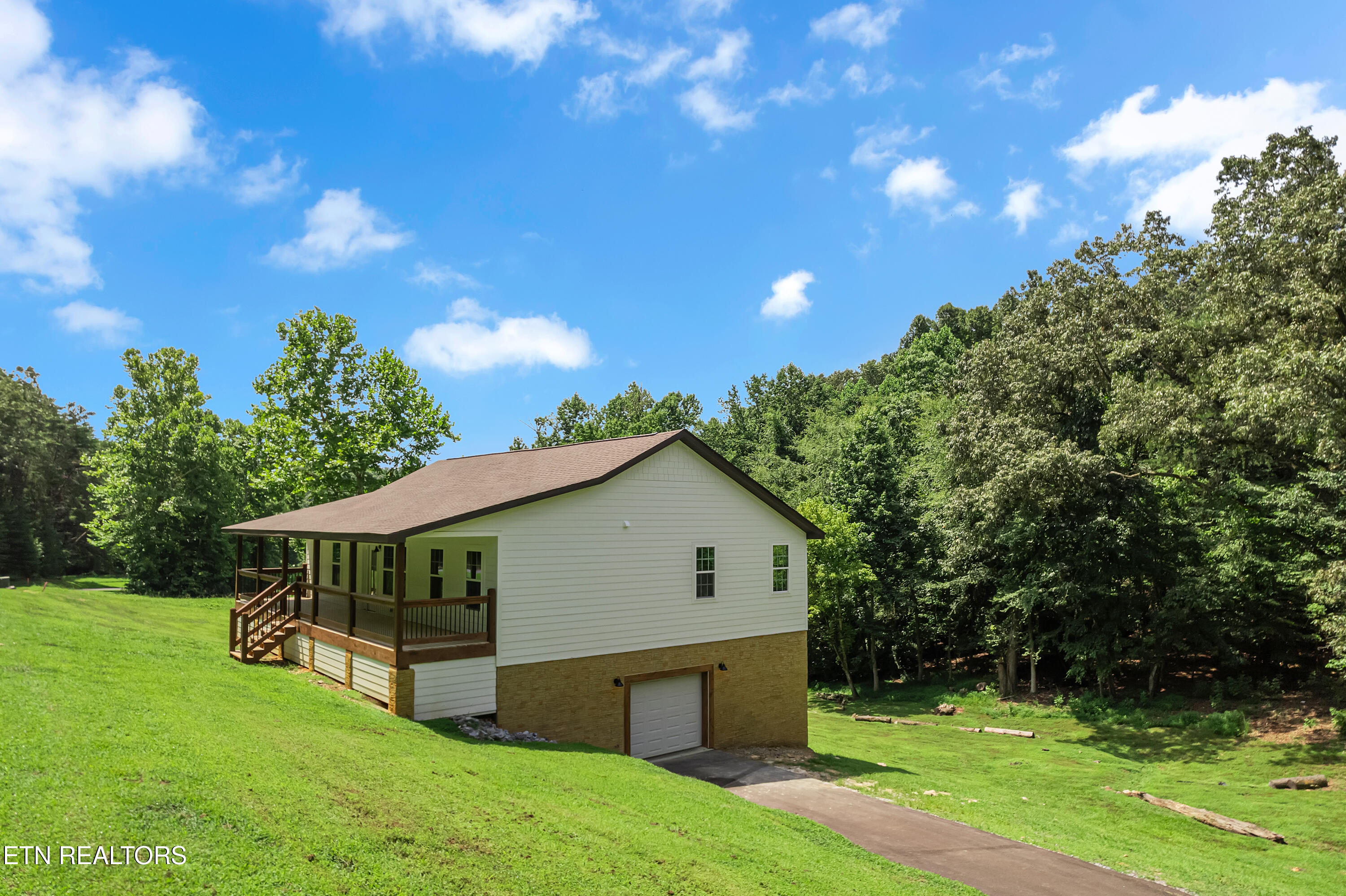 123 Cove Springs Drive Dandridge TN 37725
