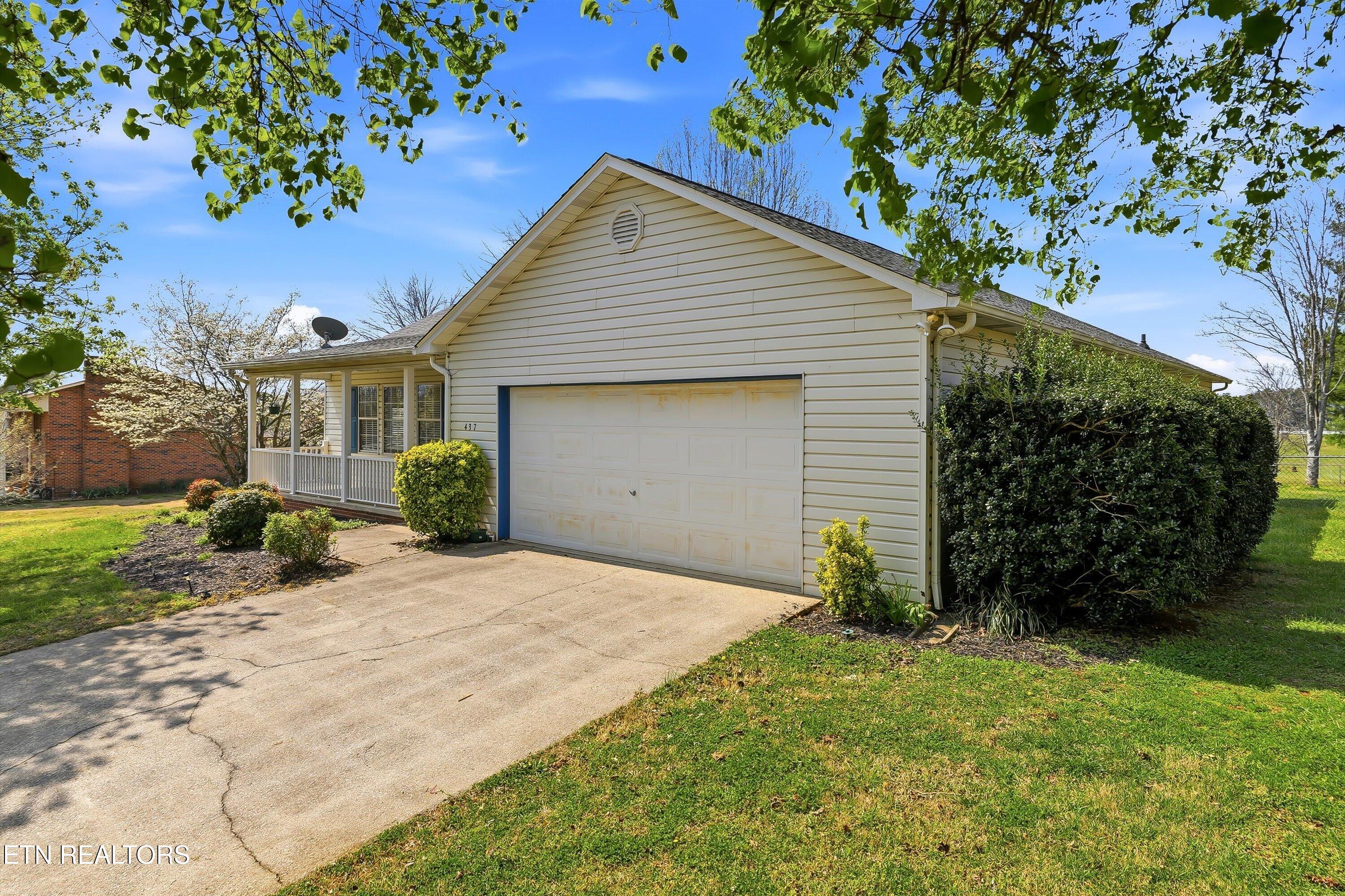 437 Wilaway Road Maryville TN 37801