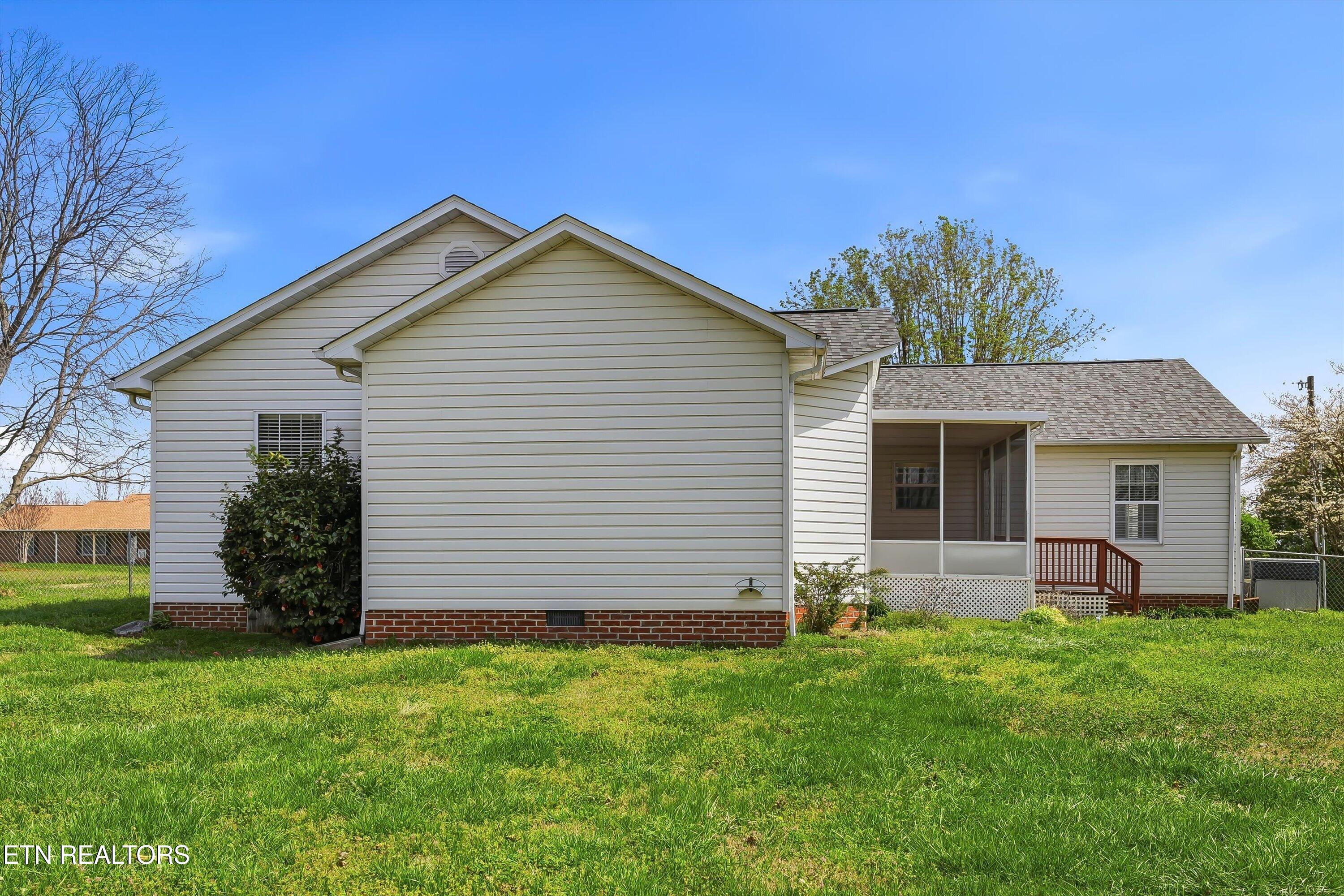 437 Wilaway Road Maryville TN 37801