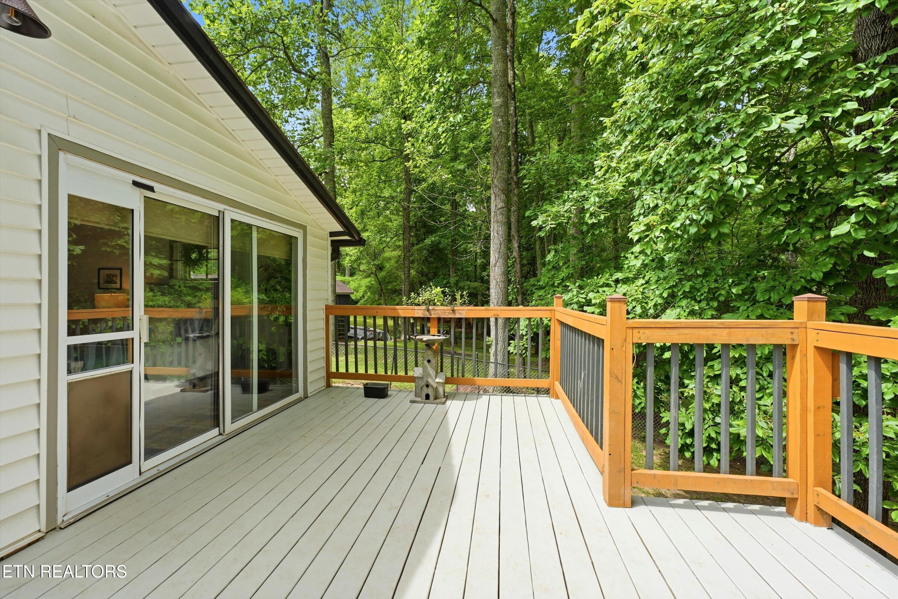 1968 Dry Hill Road Rockwood TN 37854