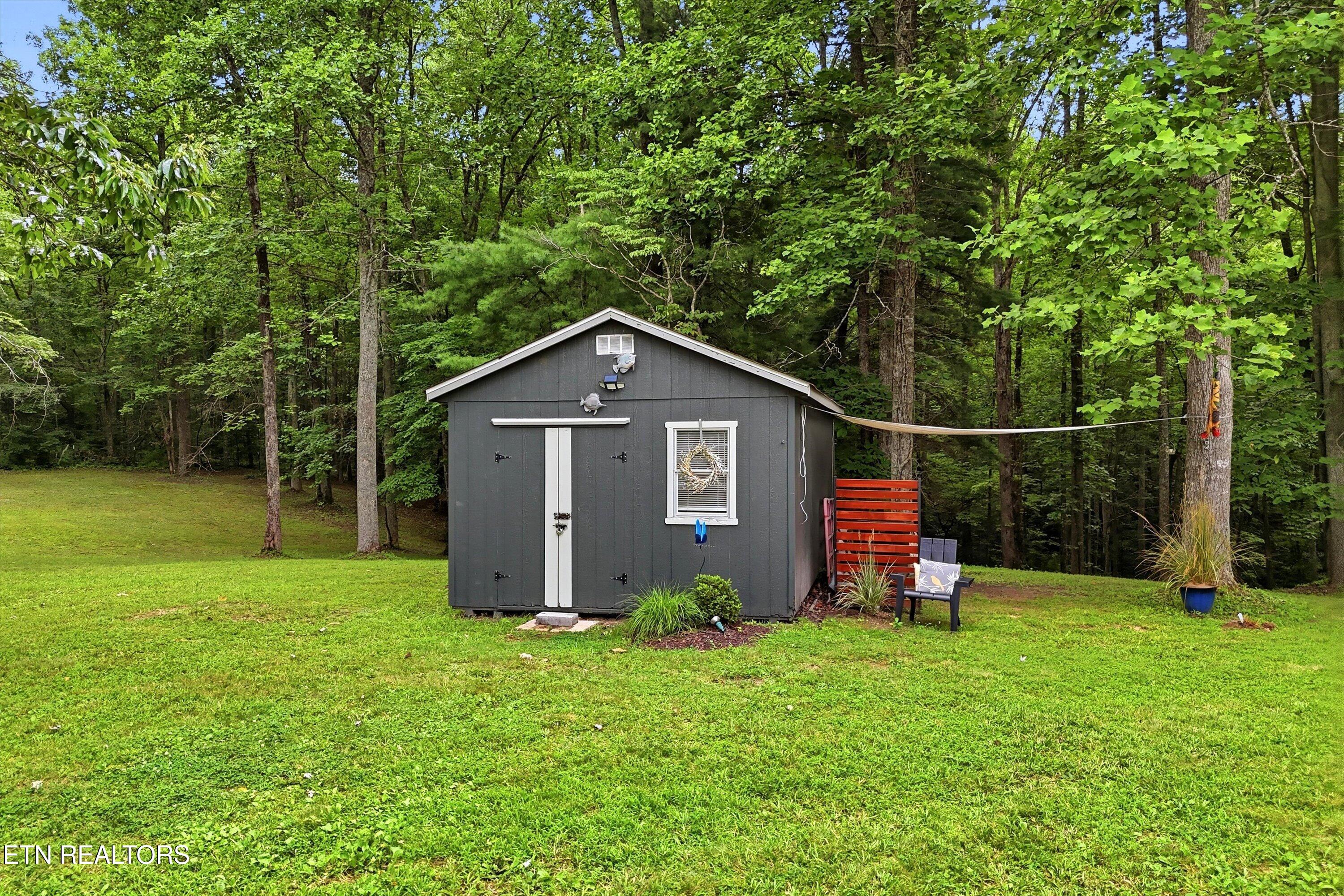 1968 Dry Hill Road Rockwood TN 37854