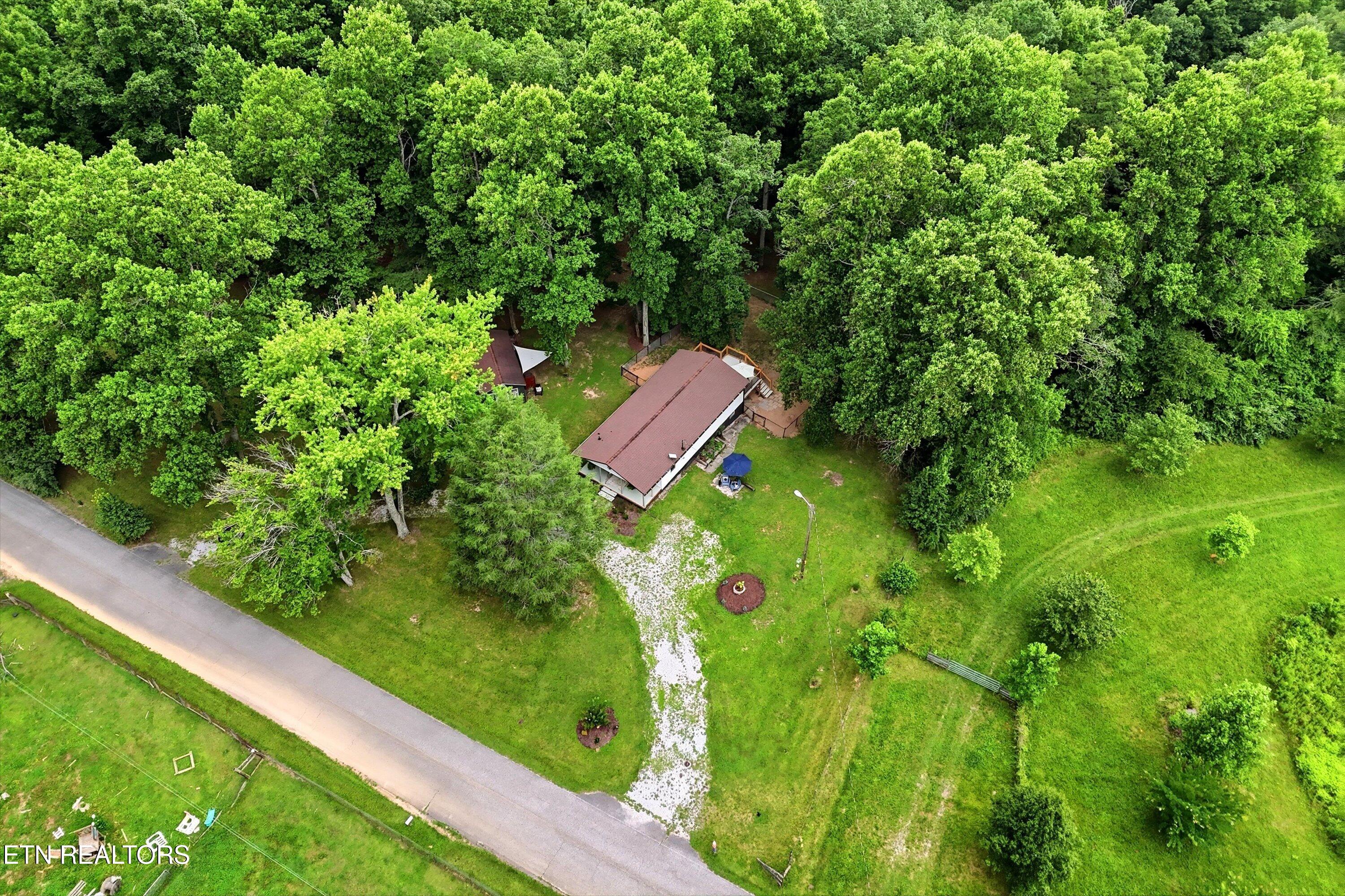 1968 Dry Hill Road Rockwood TN 37854