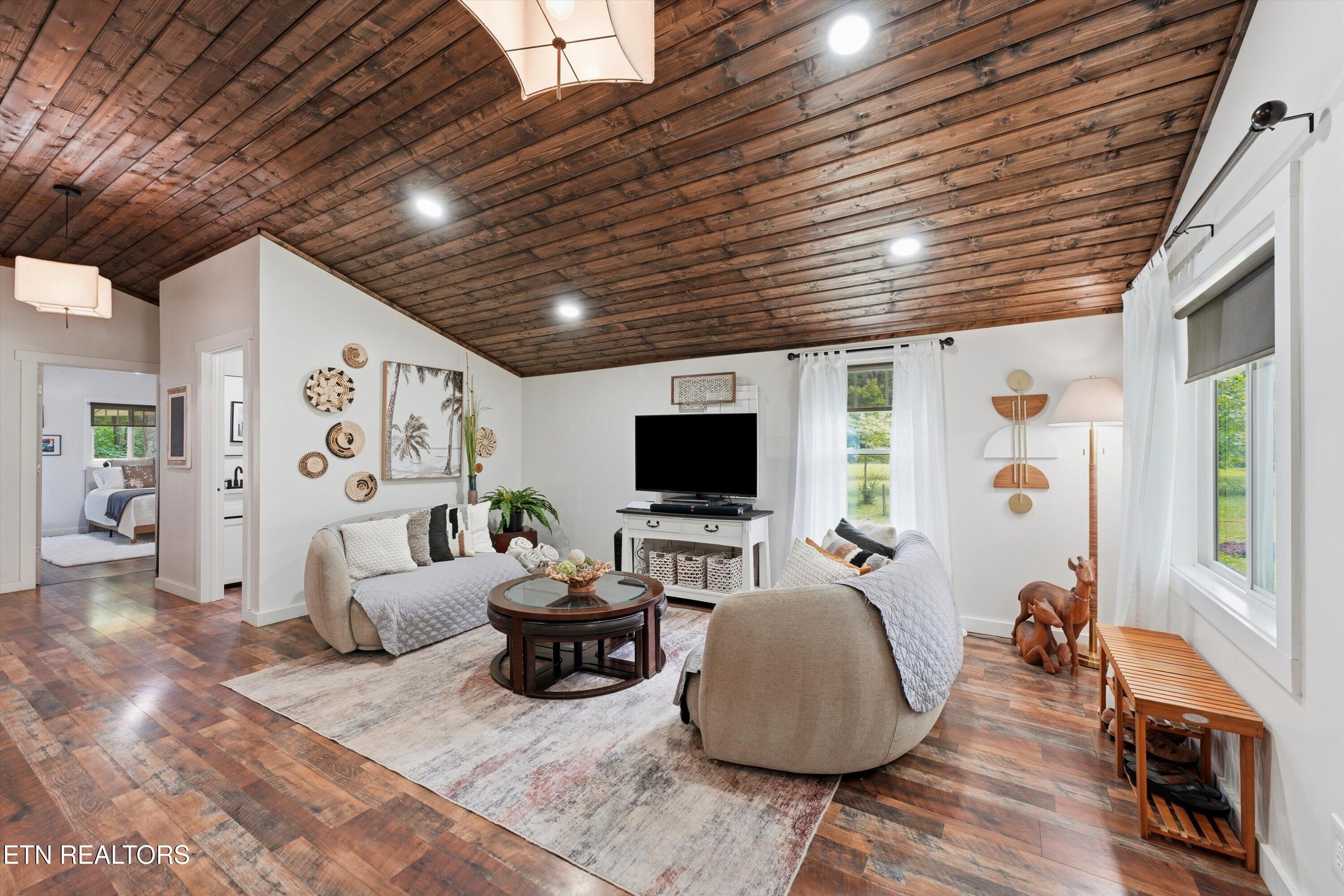 1968 Dry Hill Road Rockwood TN 37854