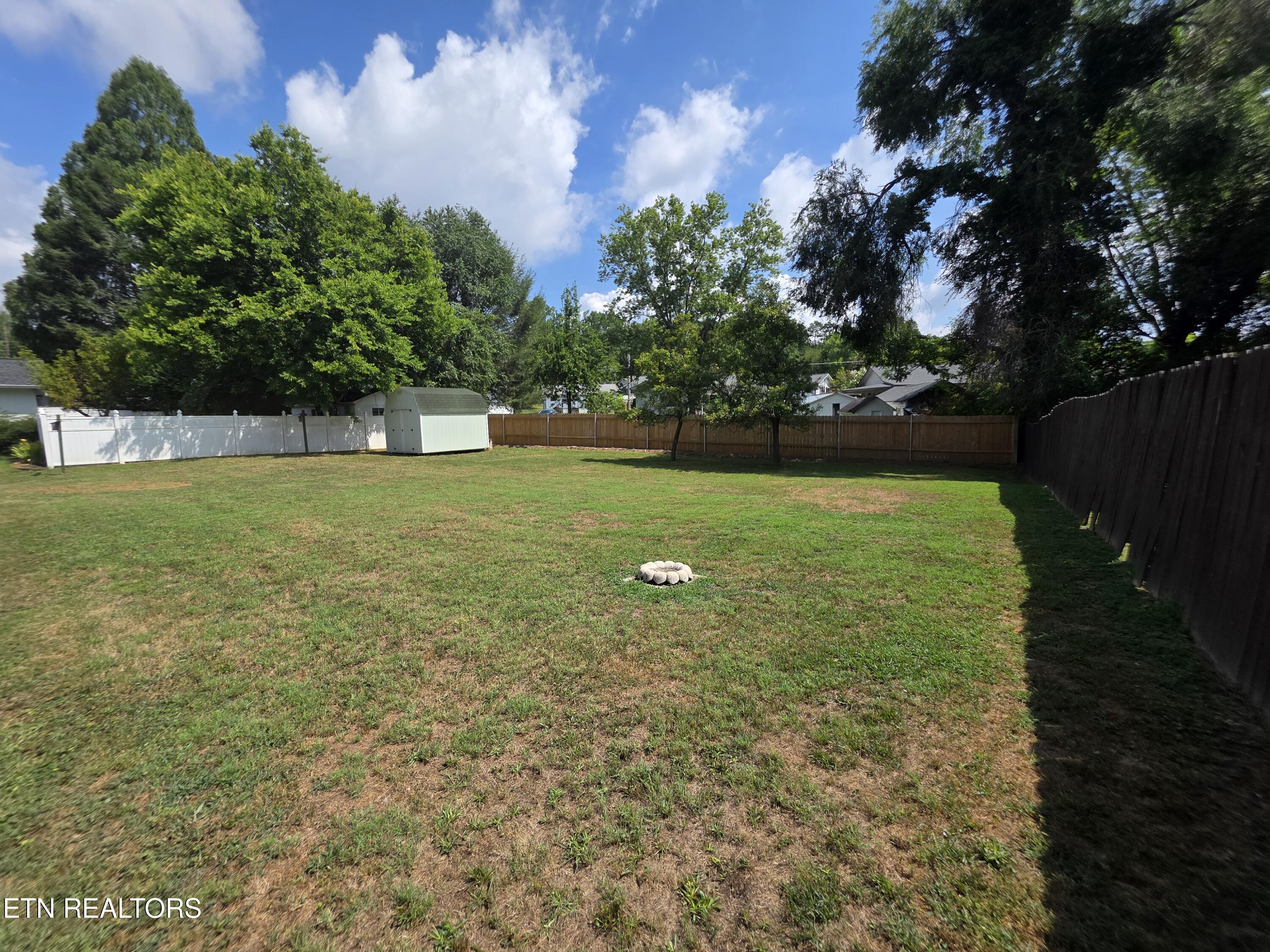 107 W Pawley Road Oak Ridge TN 37830