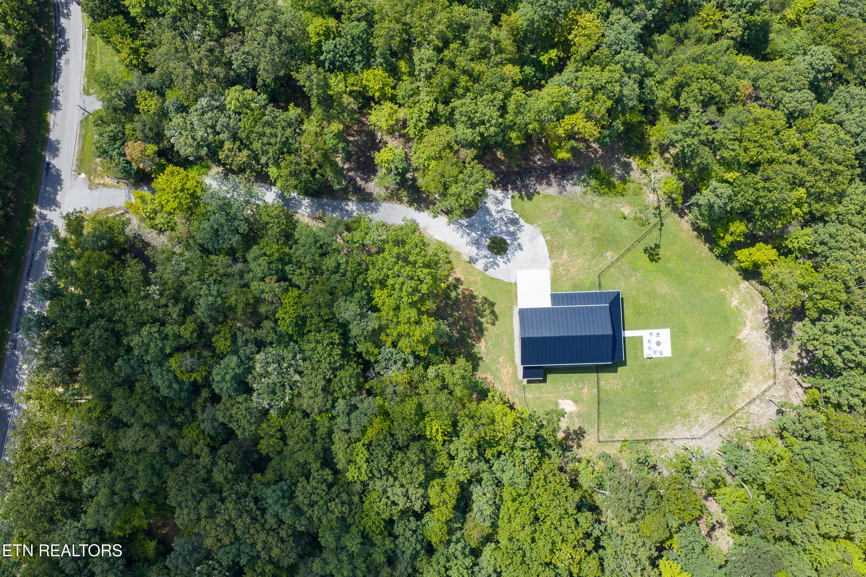 1532 E Overlook Road Monterey TN 38574