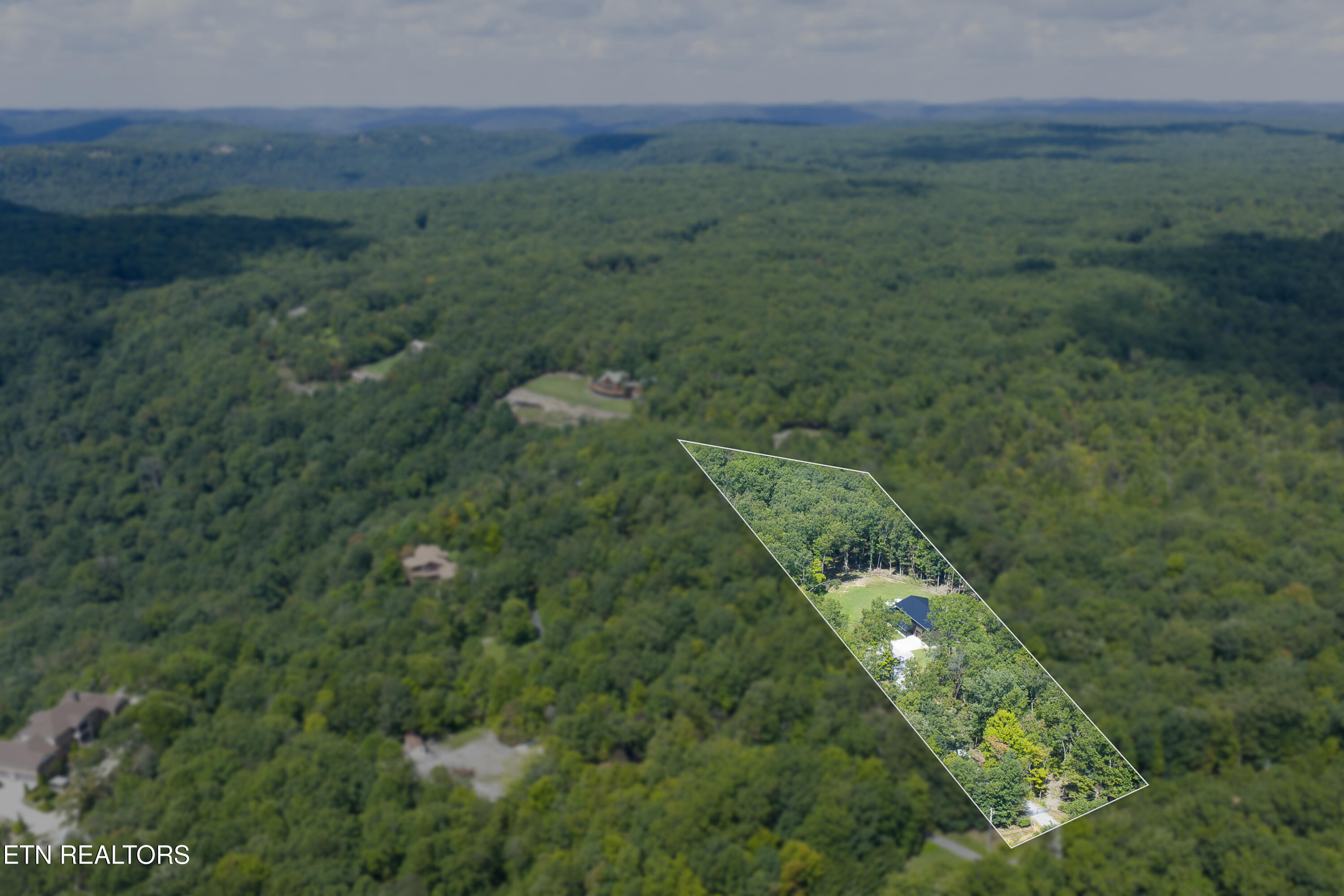 1532 E Overlook Road Monterey TN 38574
