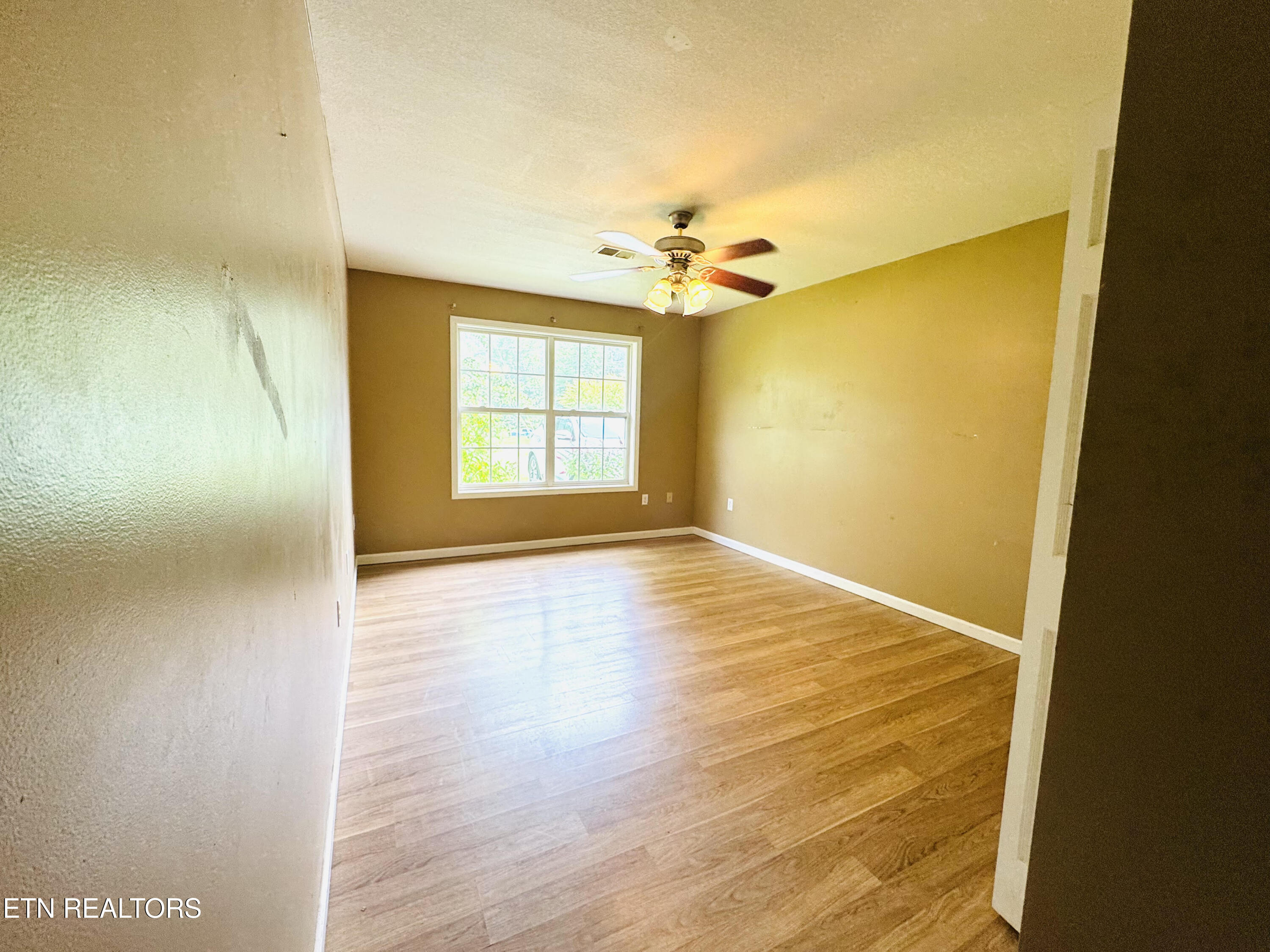 276 Parkview Drive Oneida TN 37841
