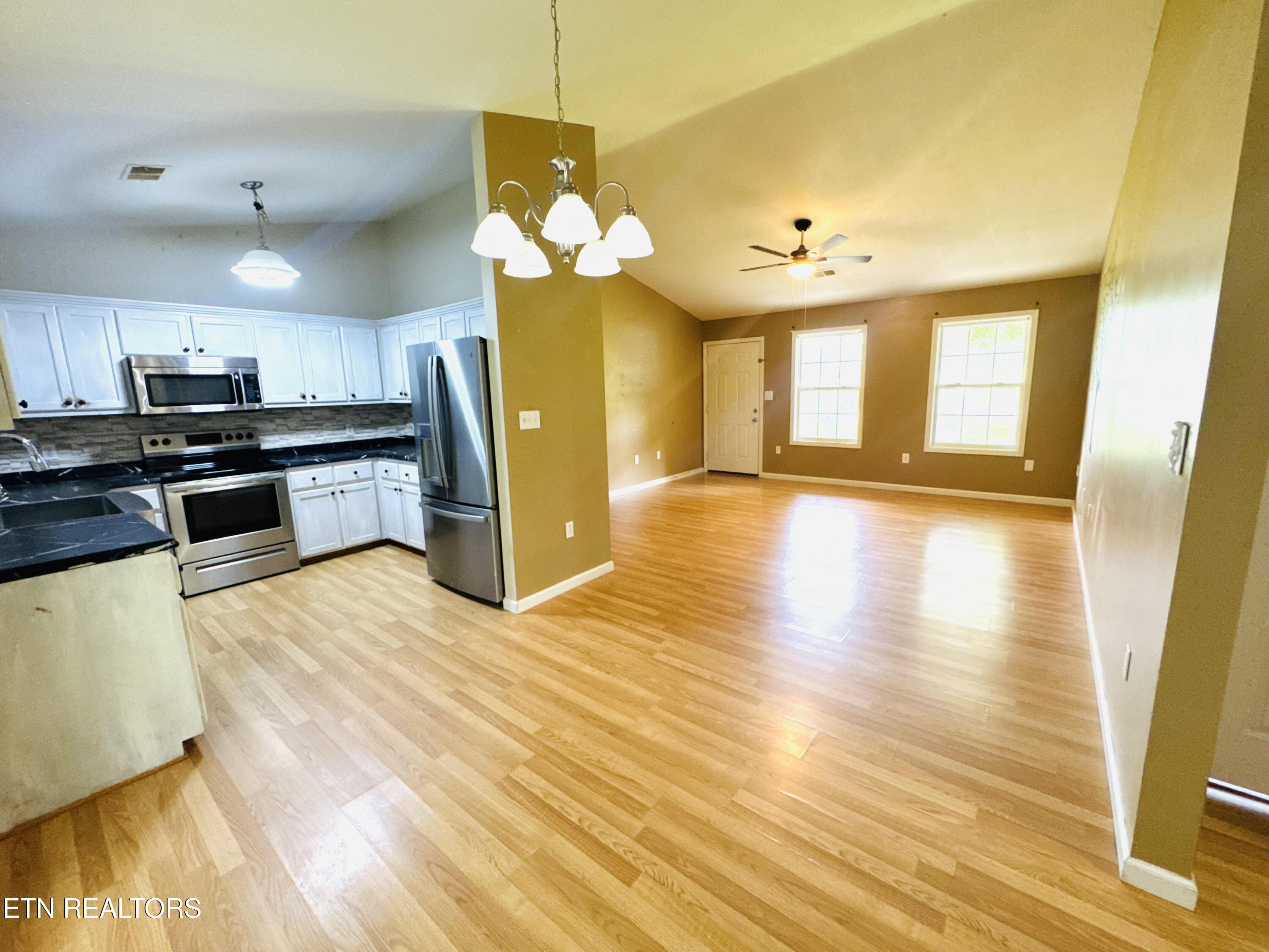 276 Parkview Drive Oneida TN 37841