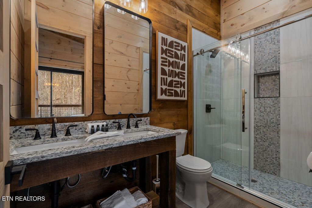 1880 Allen Way Sevierville TN 37862