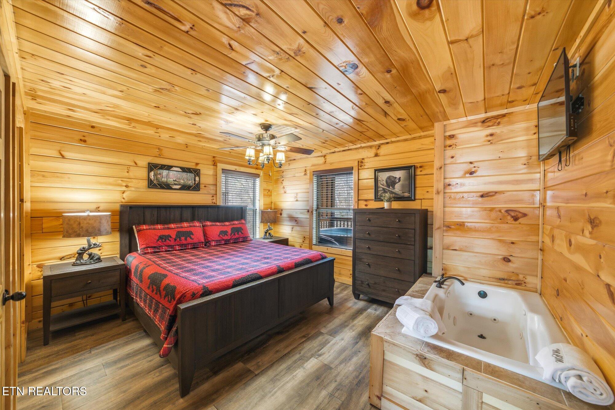 551 Blackberry Ridge Way Pigeon Forge TN 37863
