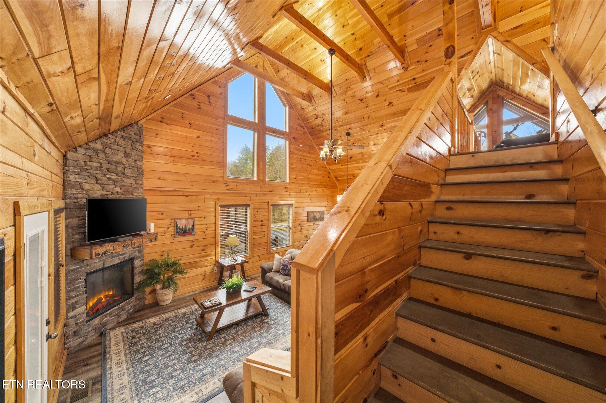 551 Blackberry Ridge Way Pigeon Forge TN 37863