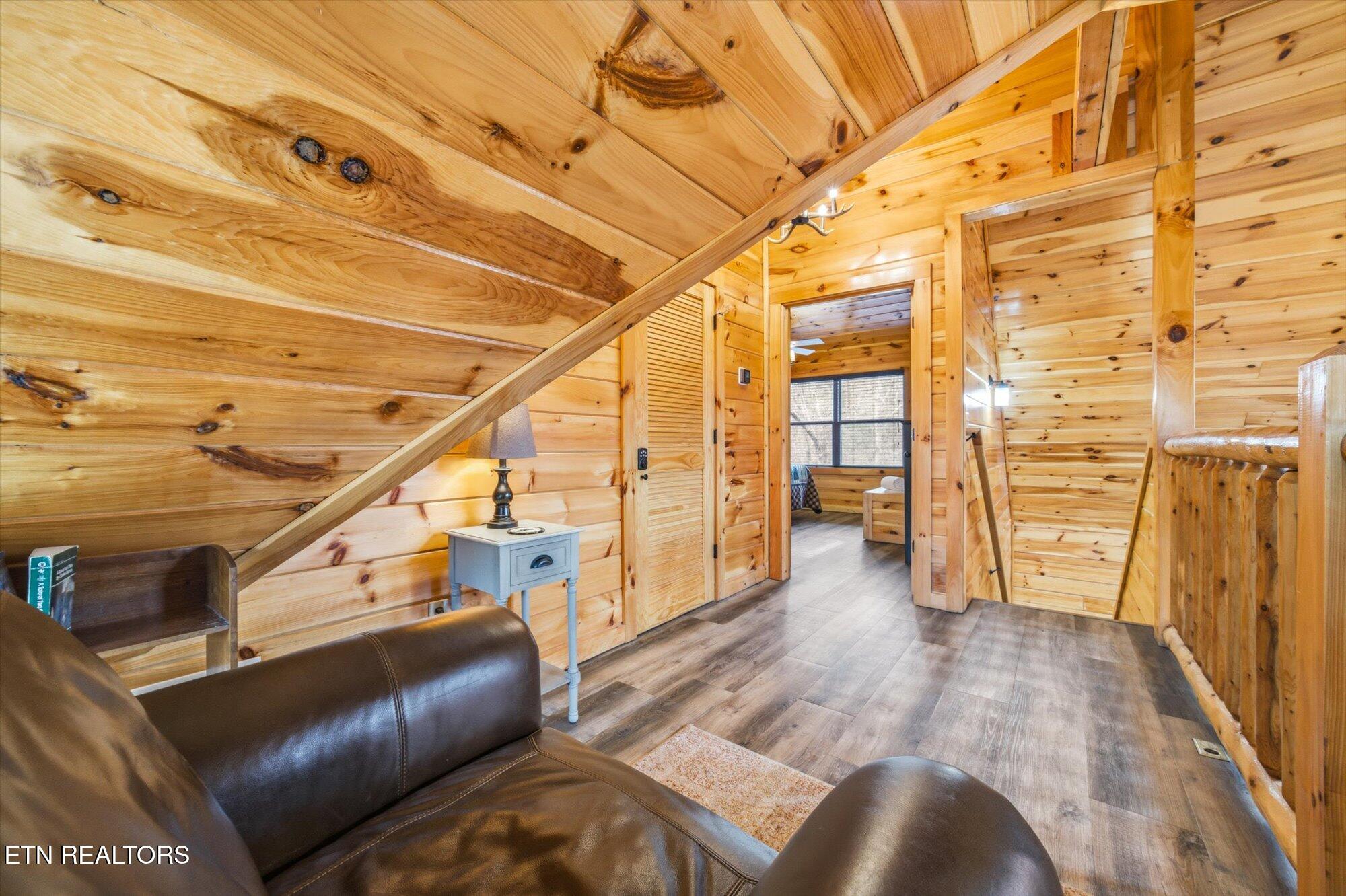 551 Blackberry Ridge Way Pigeon Forge TN 37863