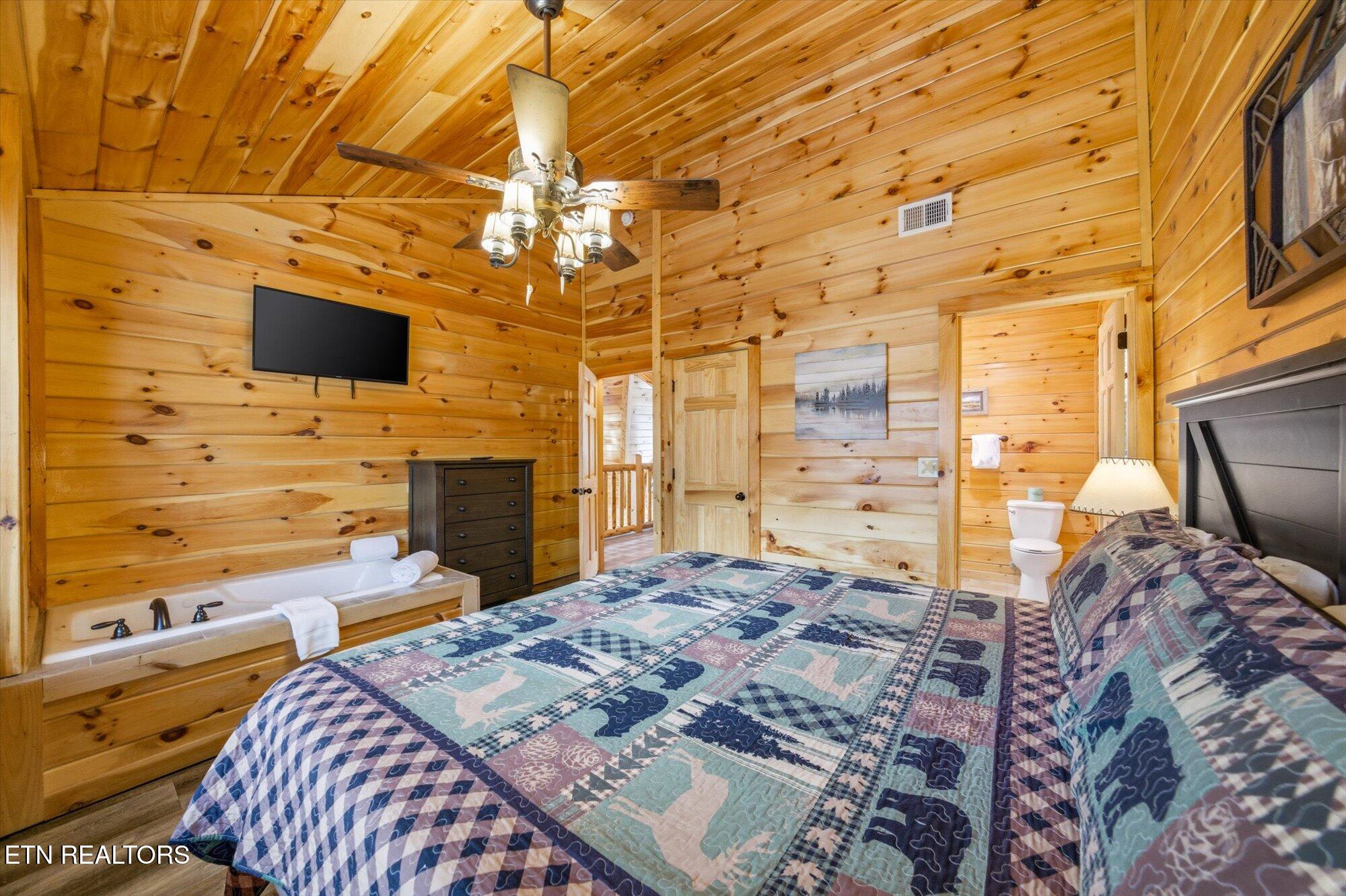 551 Blackberry Ridge Way Pigeon Forge TN 37863