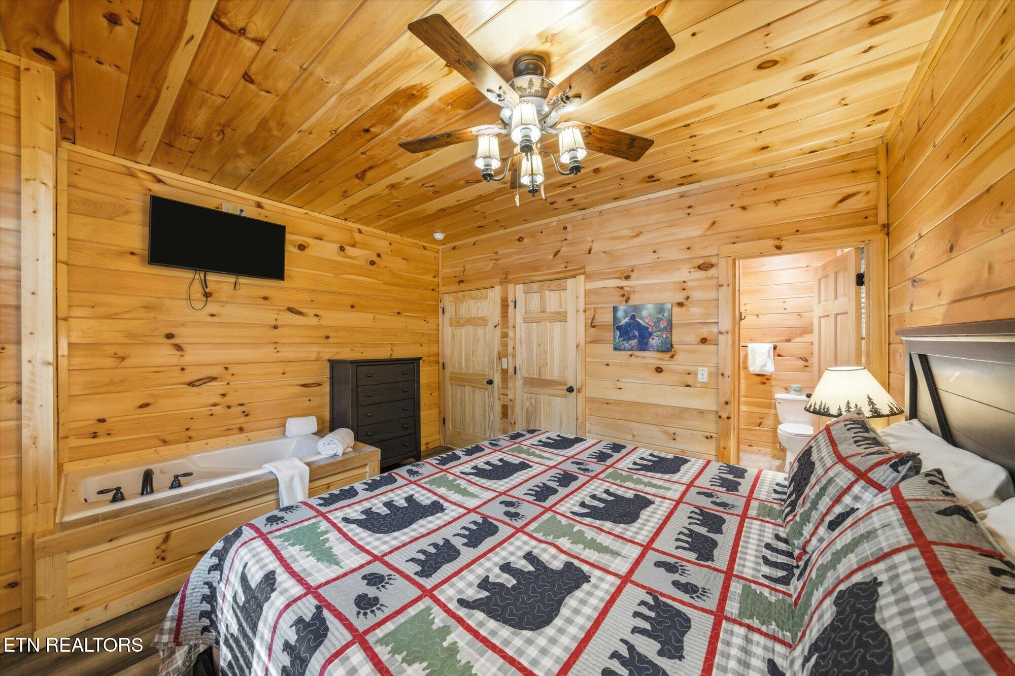 551 Blackberry Ridge Way Pigeon Forge TN 37863