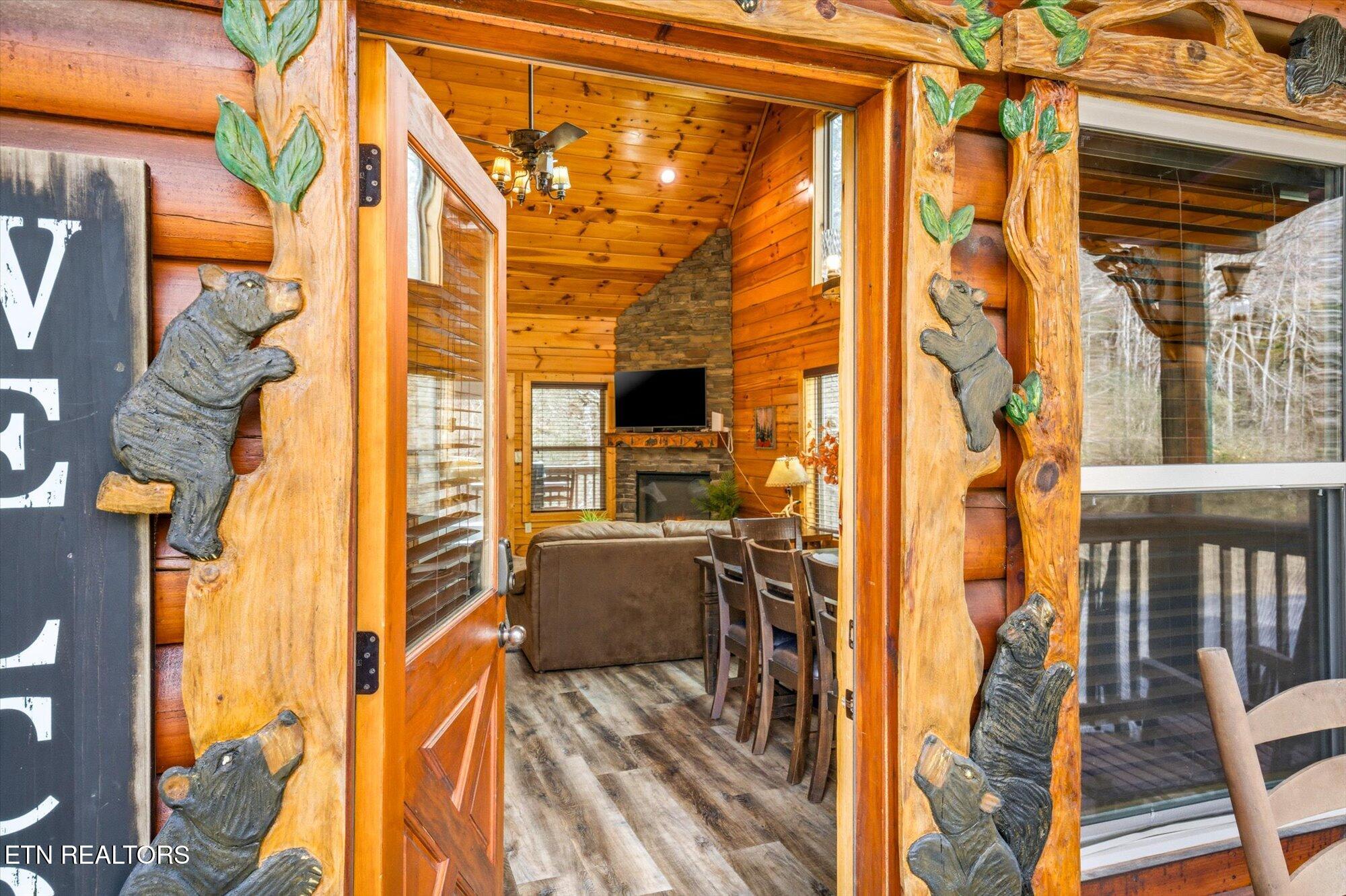551 Blackberry Ridge Way Pigeon Forge TN 37863